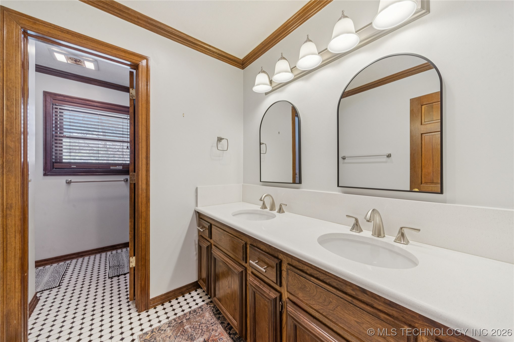 10726 S 69th East Avenue Property Photo 33