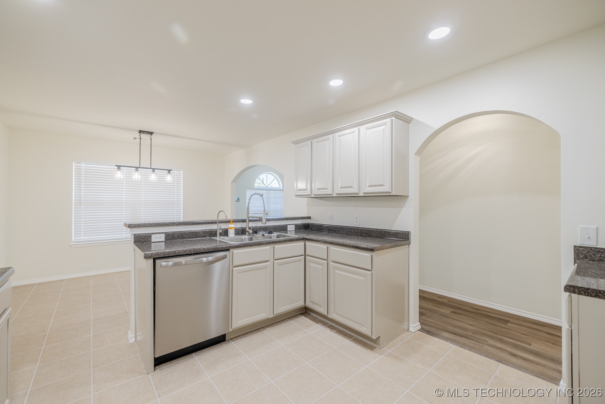 618 S Seminole Street Property Photo 16