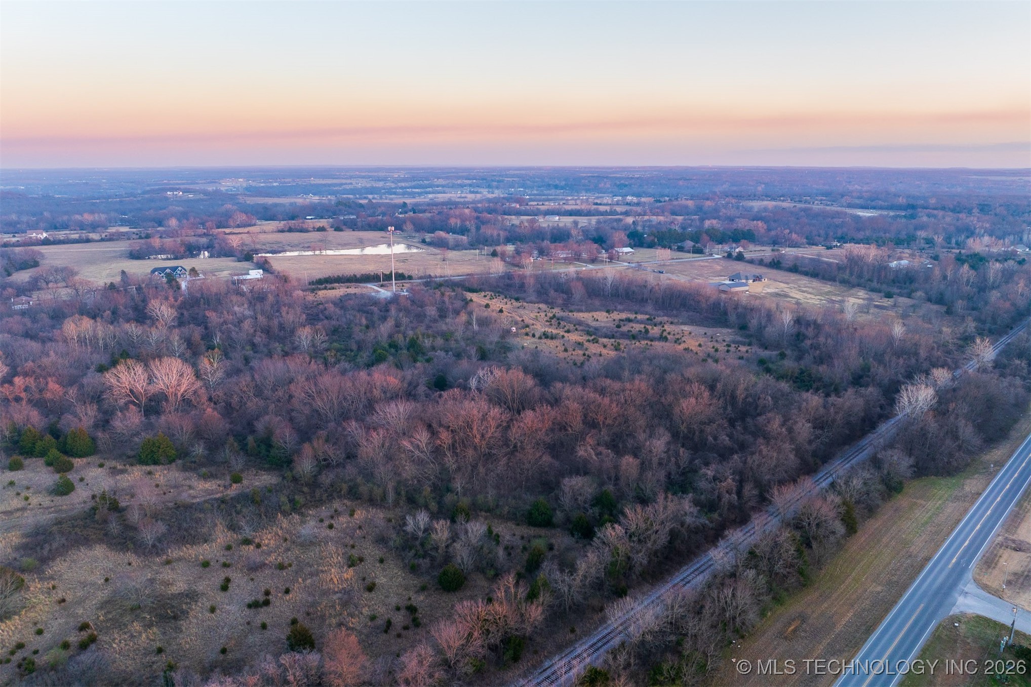 12 E 151st Street S Property Photo 8