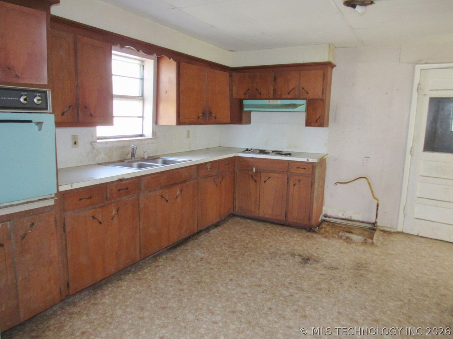 12233 S Oak Street Property Photo 7