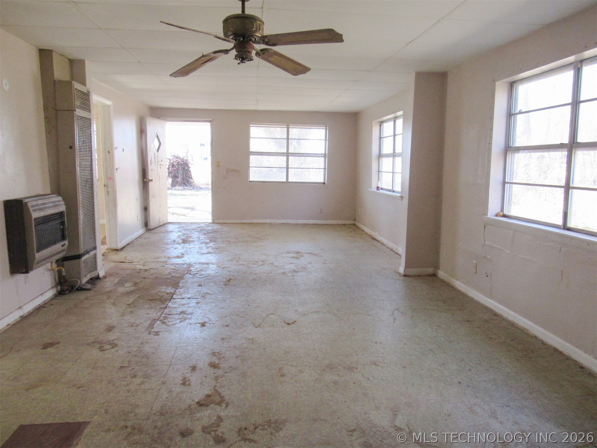 12233 S Oak Street Property Photo 9