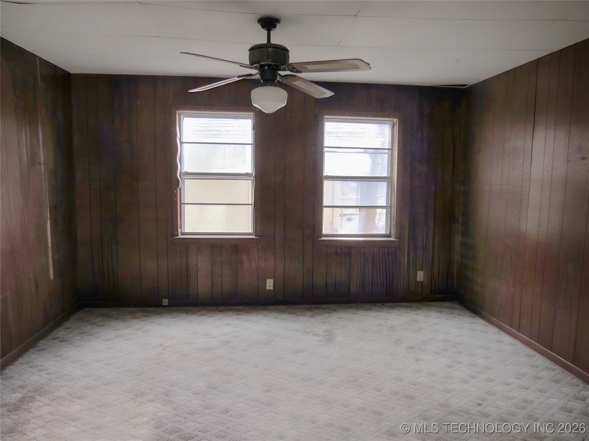 12233 S Oak Street Property Photo 12