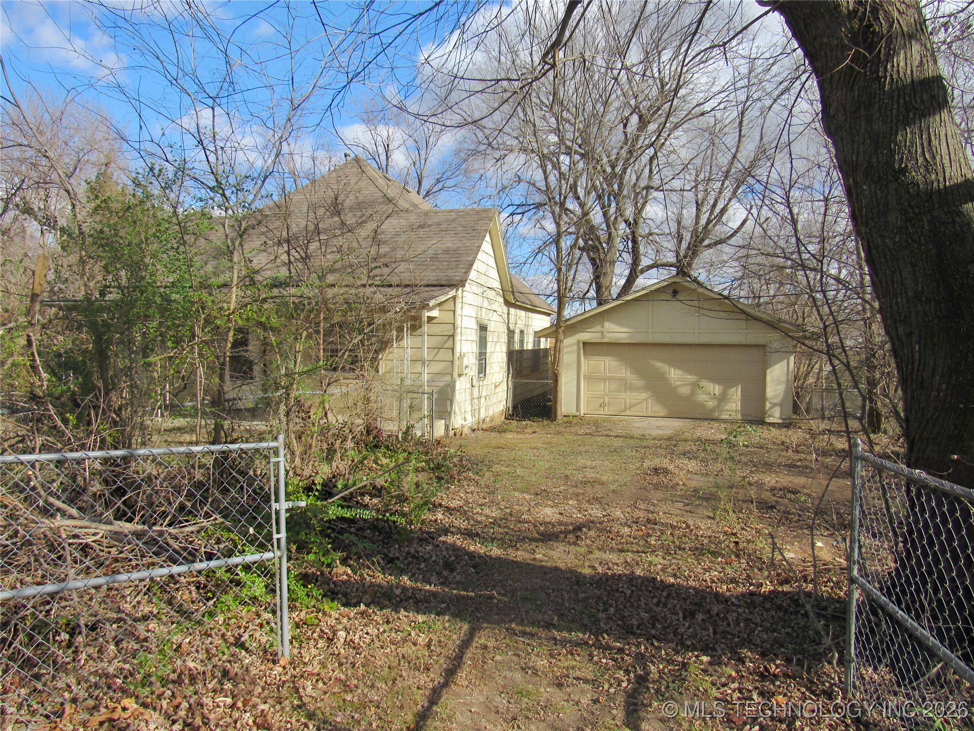 12233 S Oak Street Property Photo 17