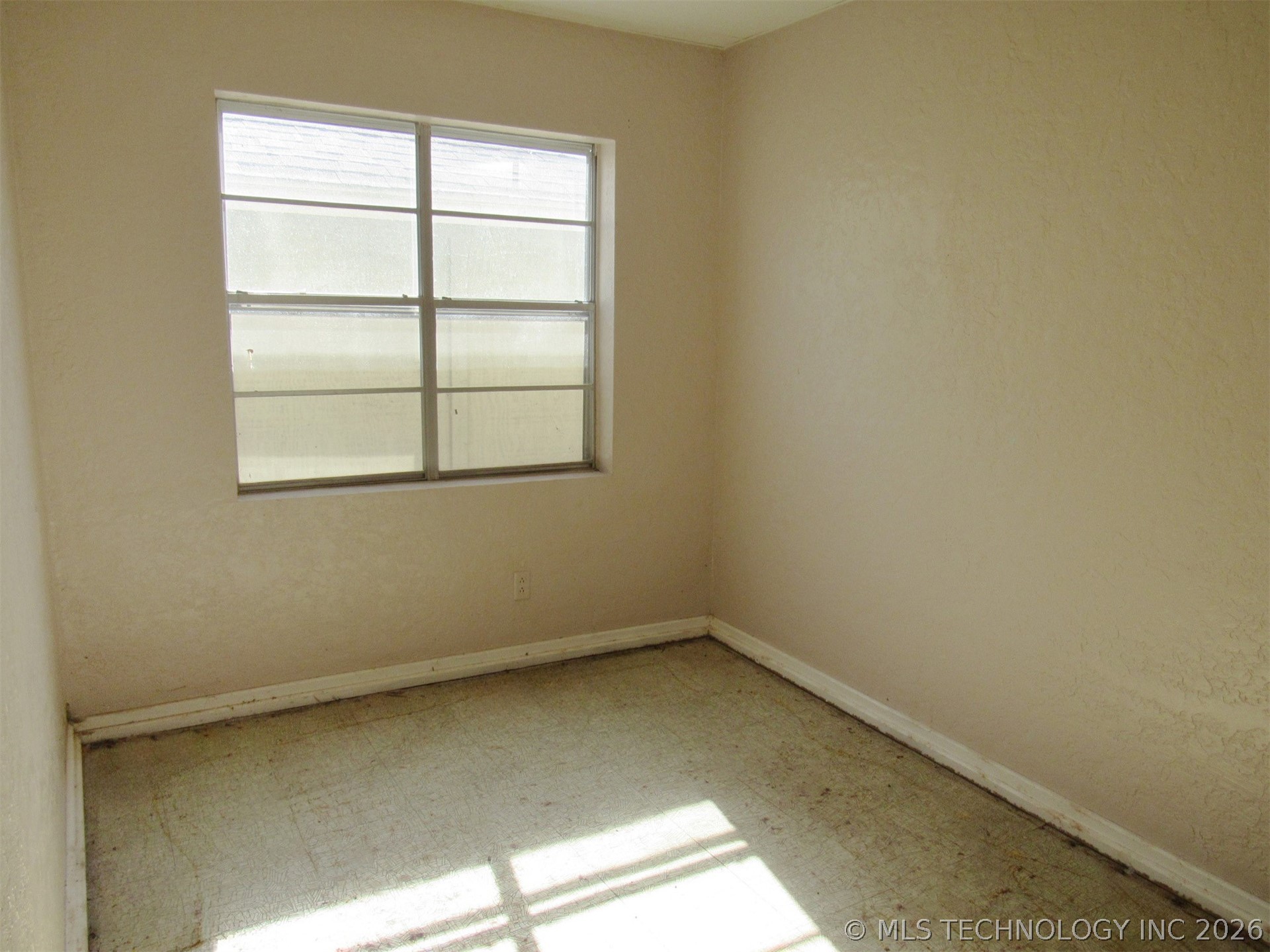 12233 S Oak Street Property Photo 25