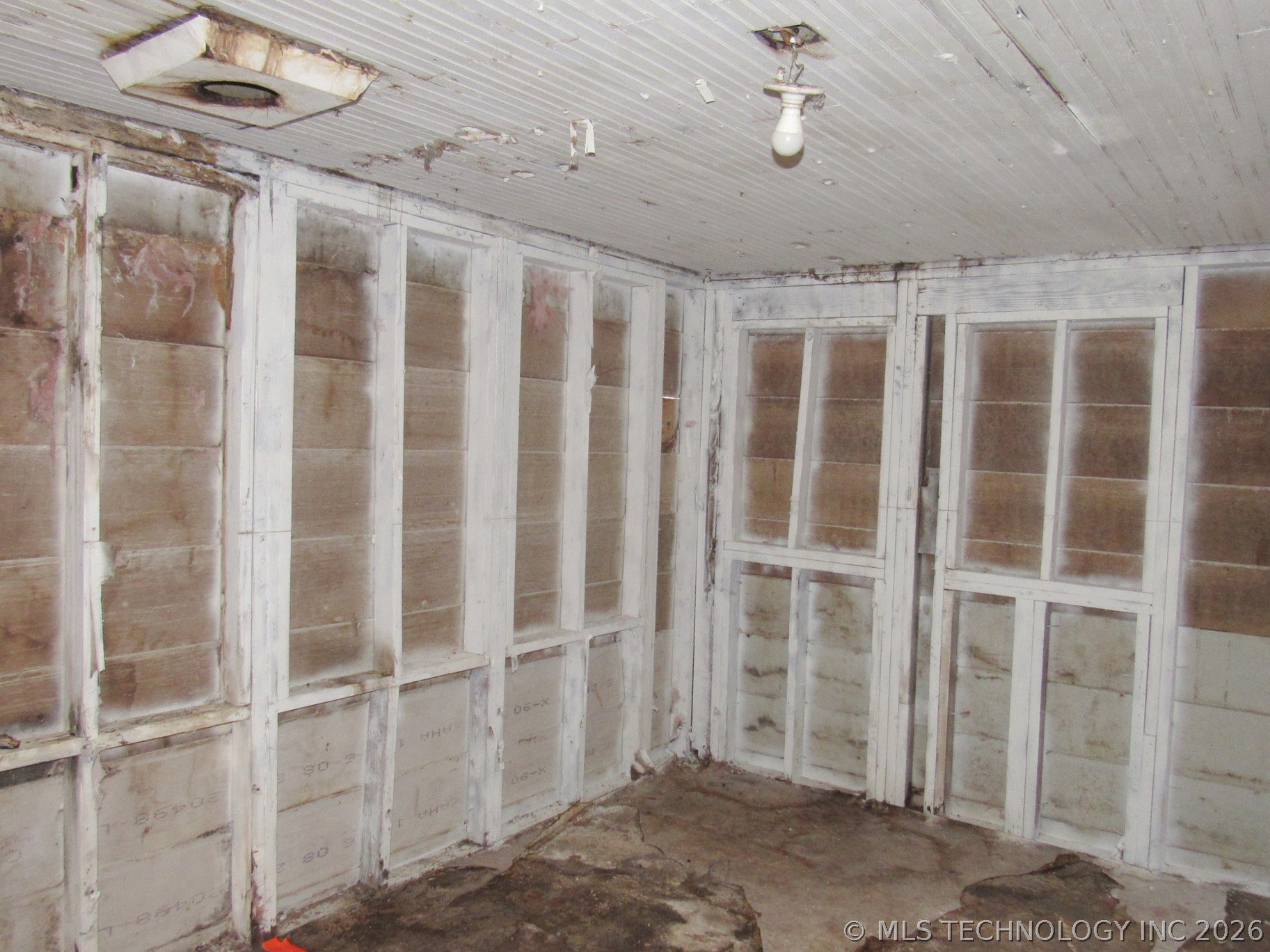 12233 S Oak Street Property Photo 29