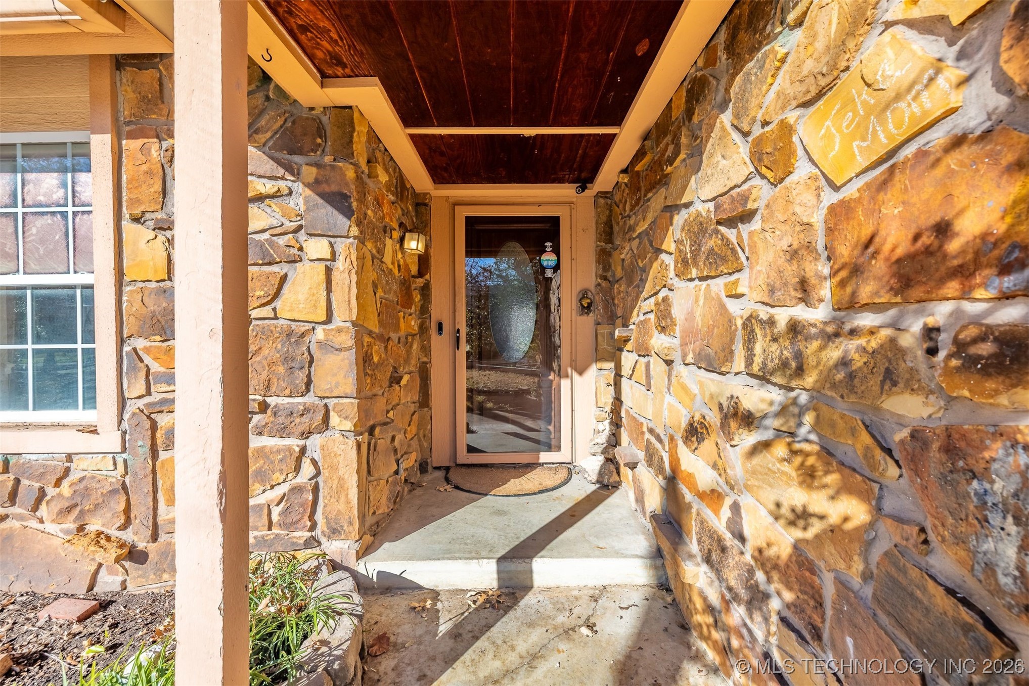 2606 W Toledo Court Property Photo 3