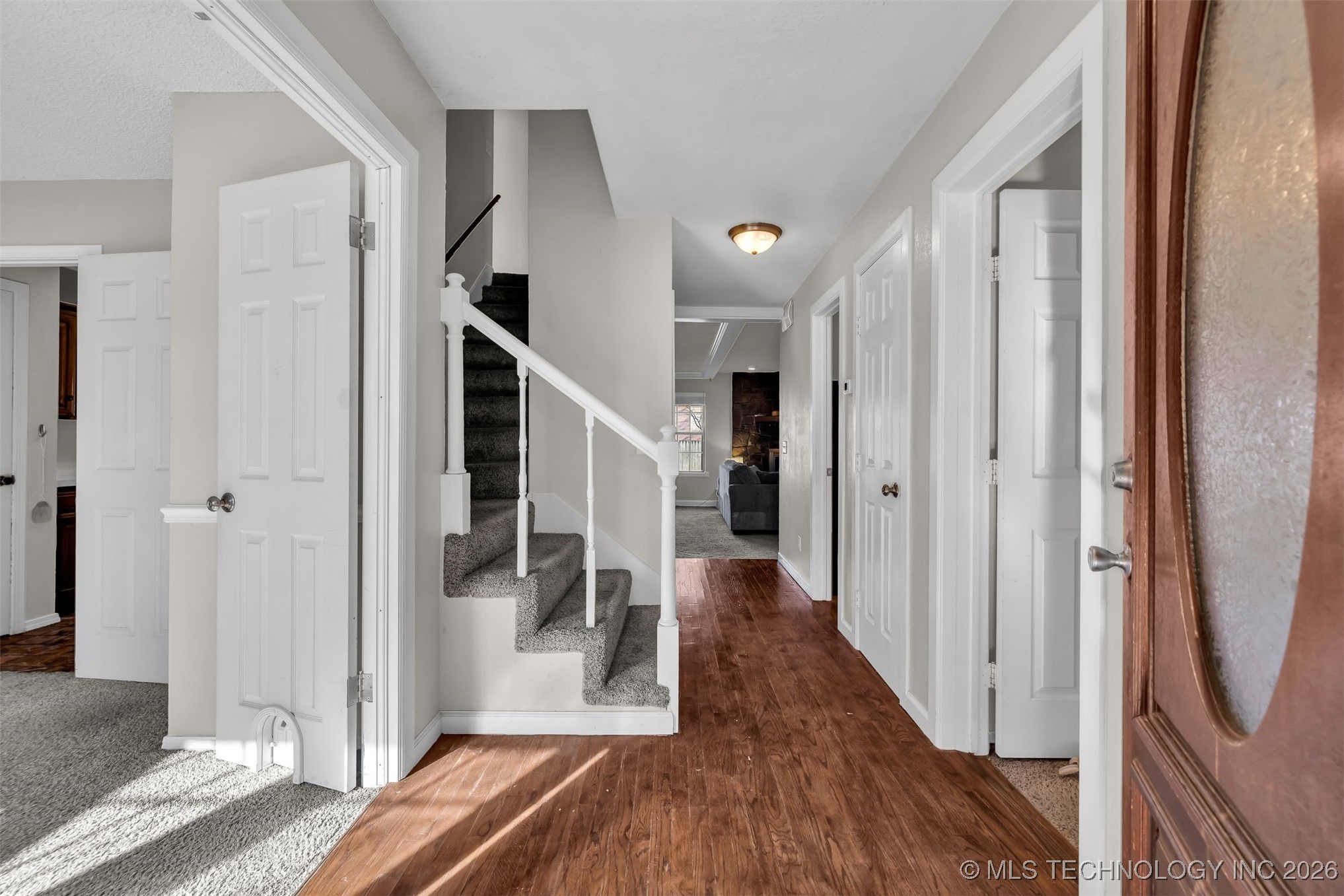 2606 W Toledo Court Property Photo 4