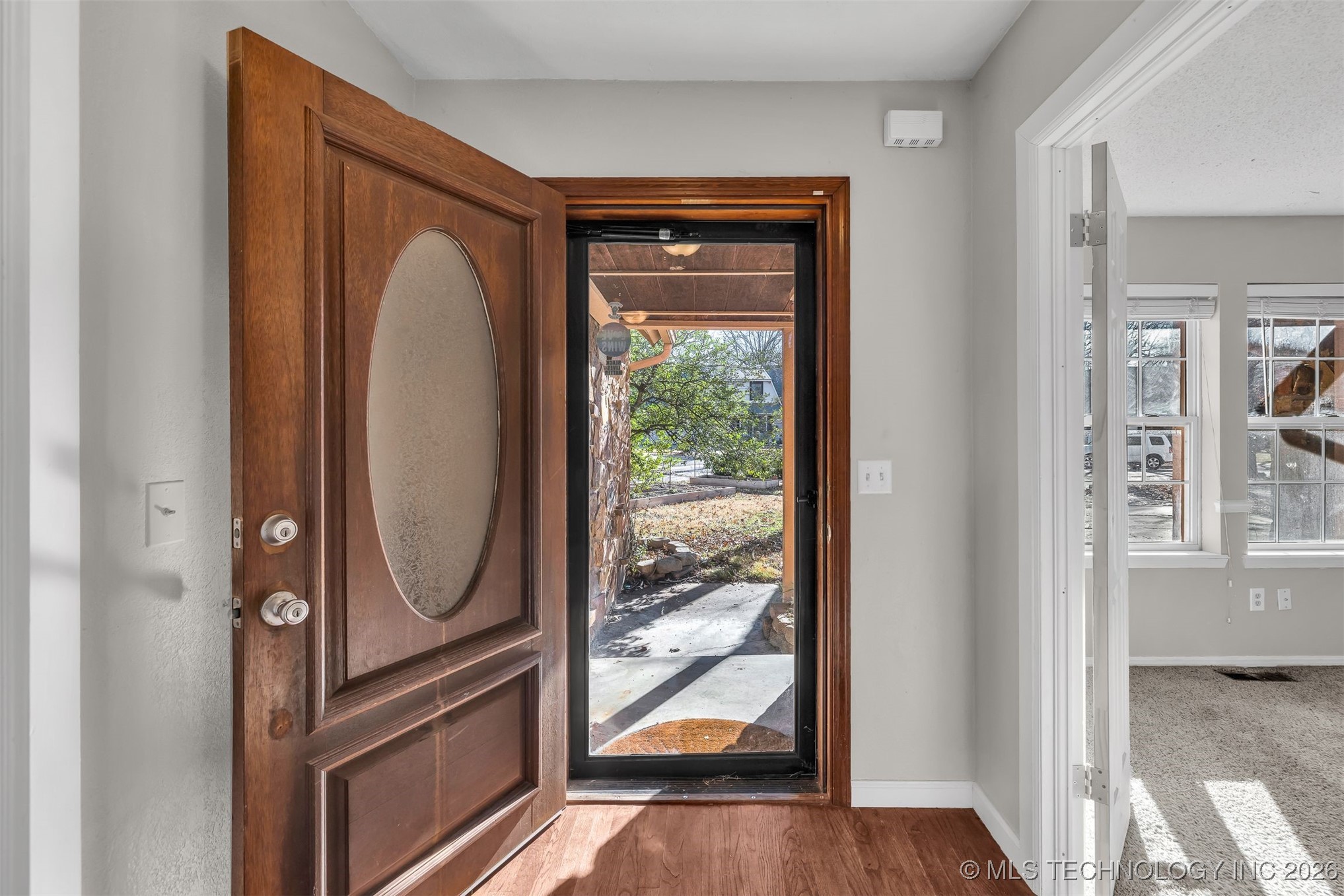 2606 W Toledo Court Property Photo 5