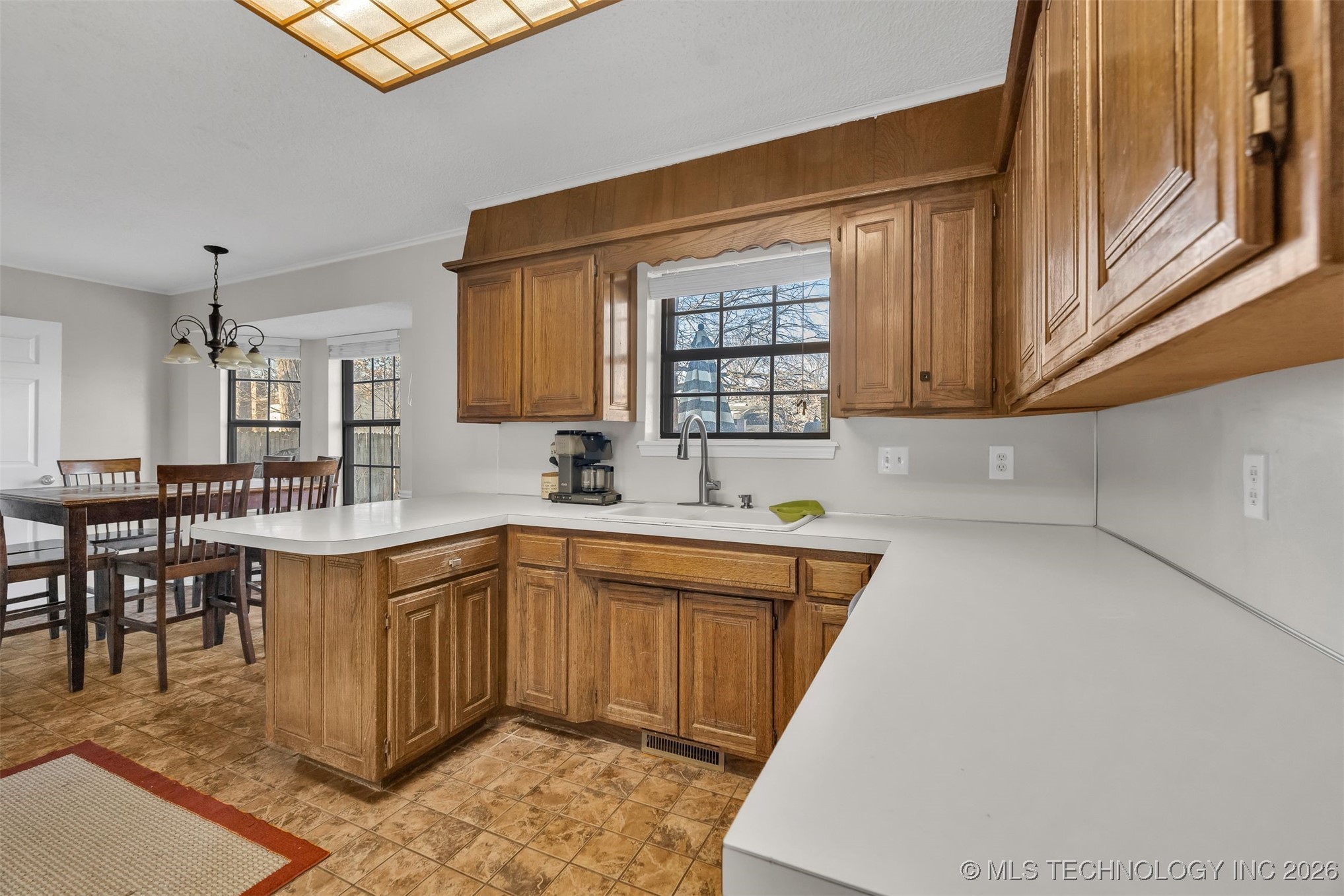 2606 W Toledo Court Property Photo 17