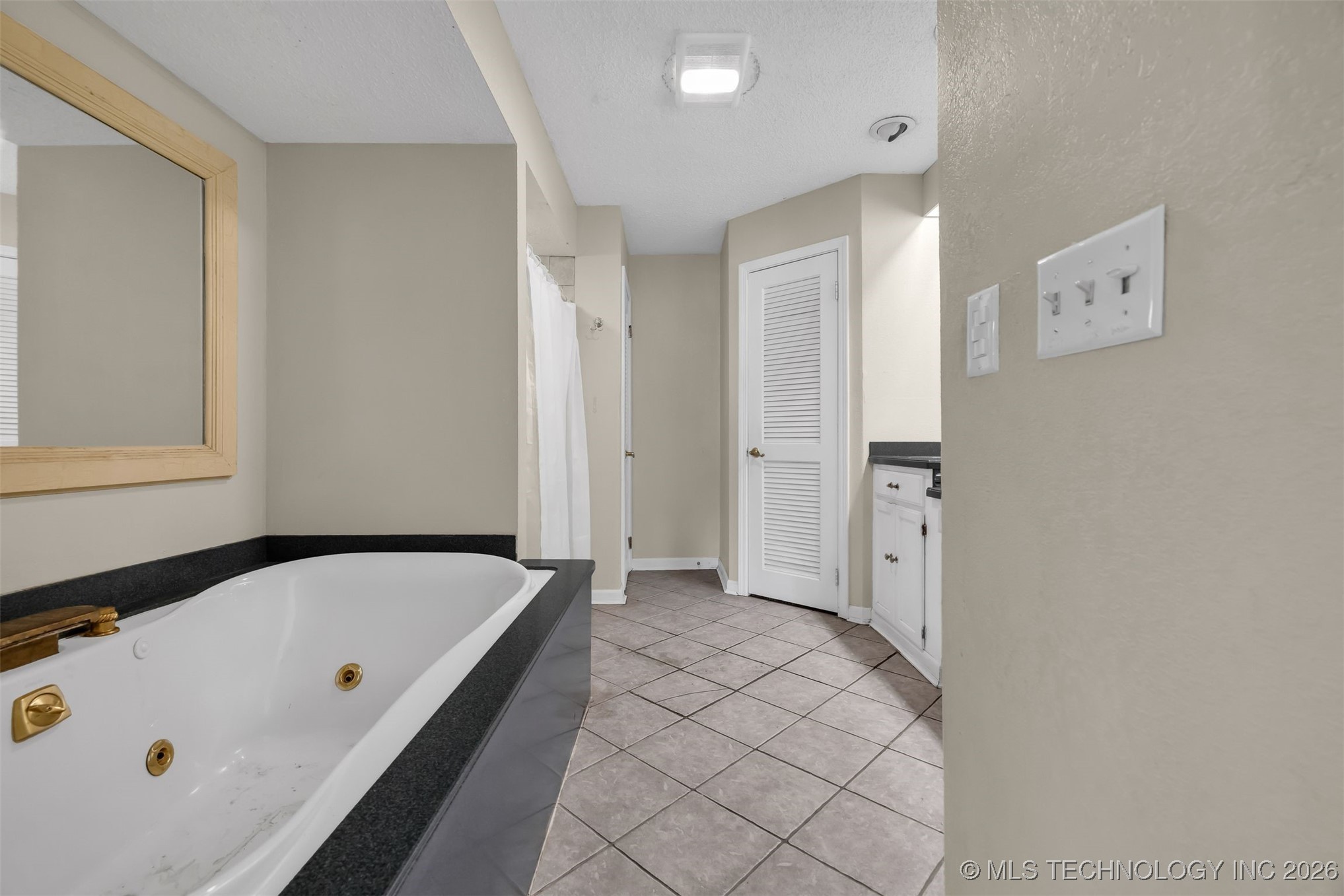 2606 W Toledo Court Property Photo 29