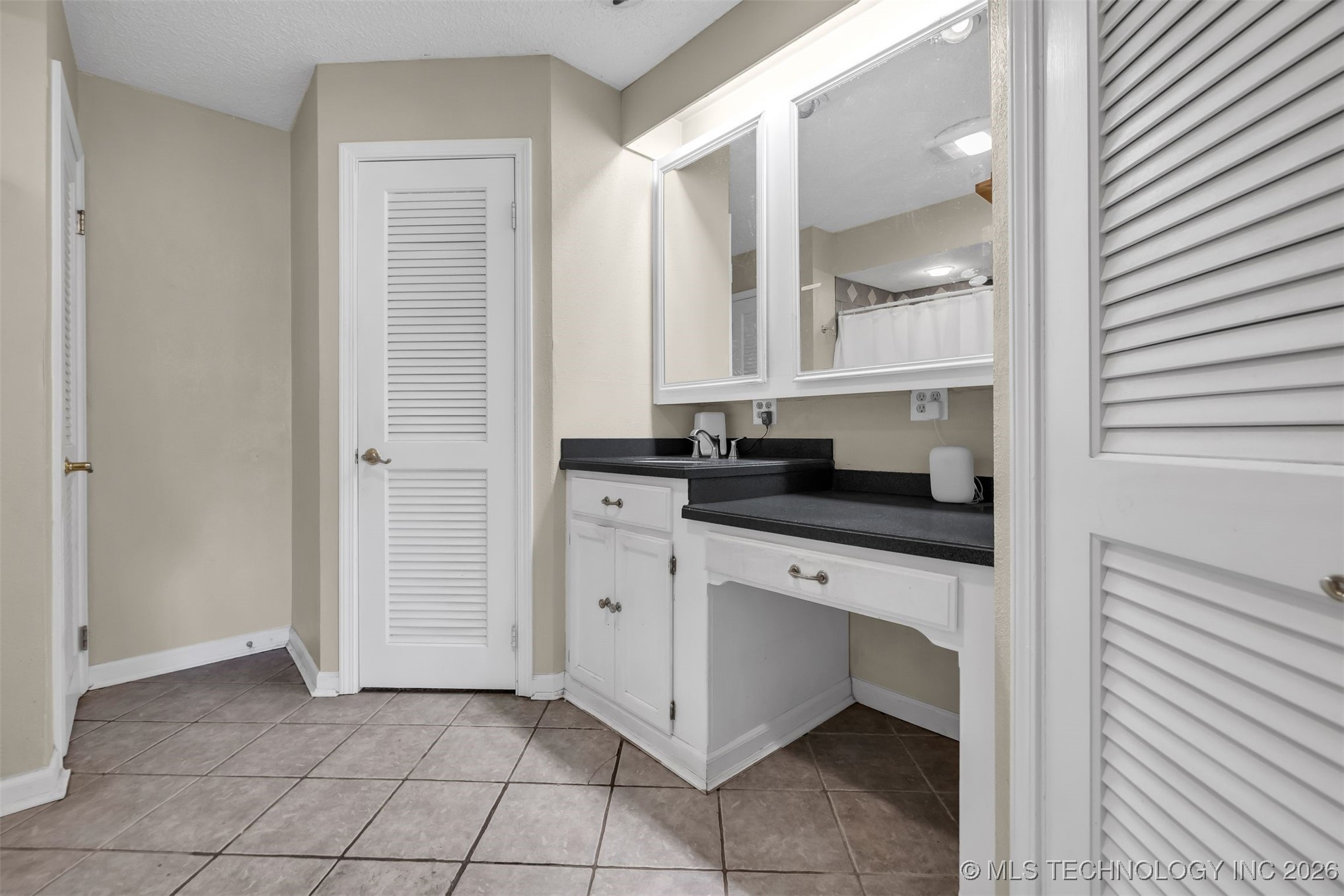 2606 W Toledo Court Property Photo 30