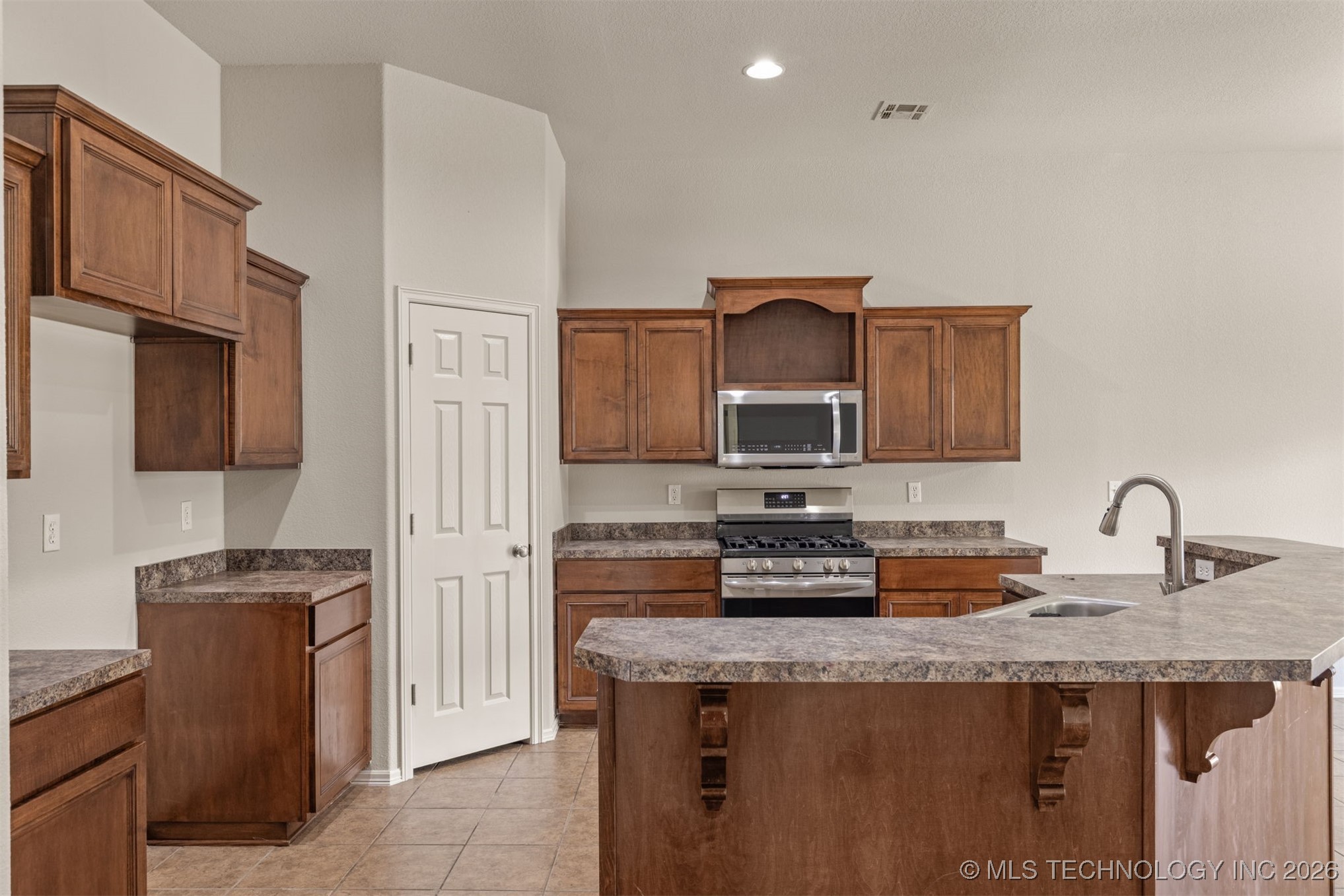 13339 S 21st Street Property Photo 14