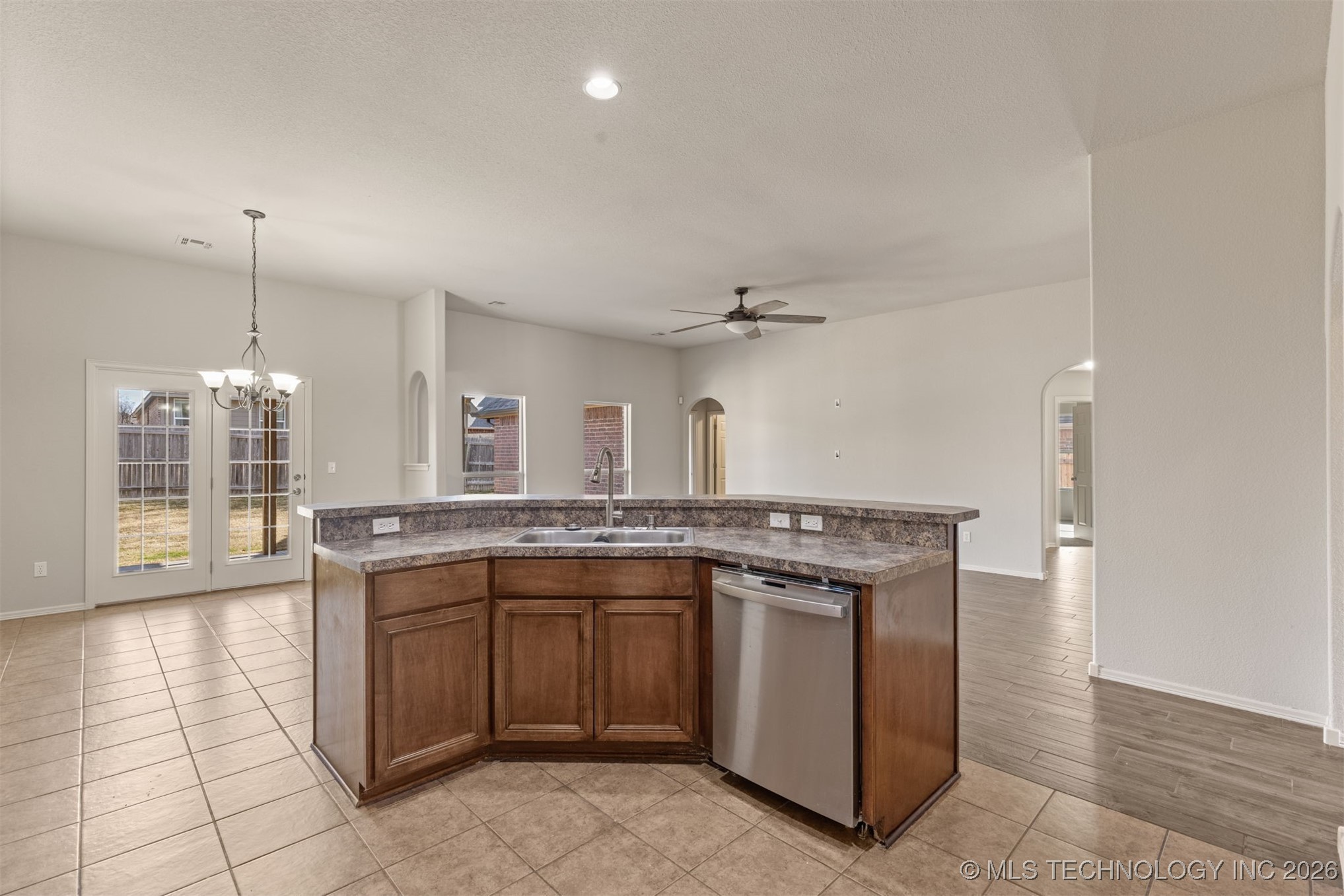 13339 S 21st Street Property Photo 18