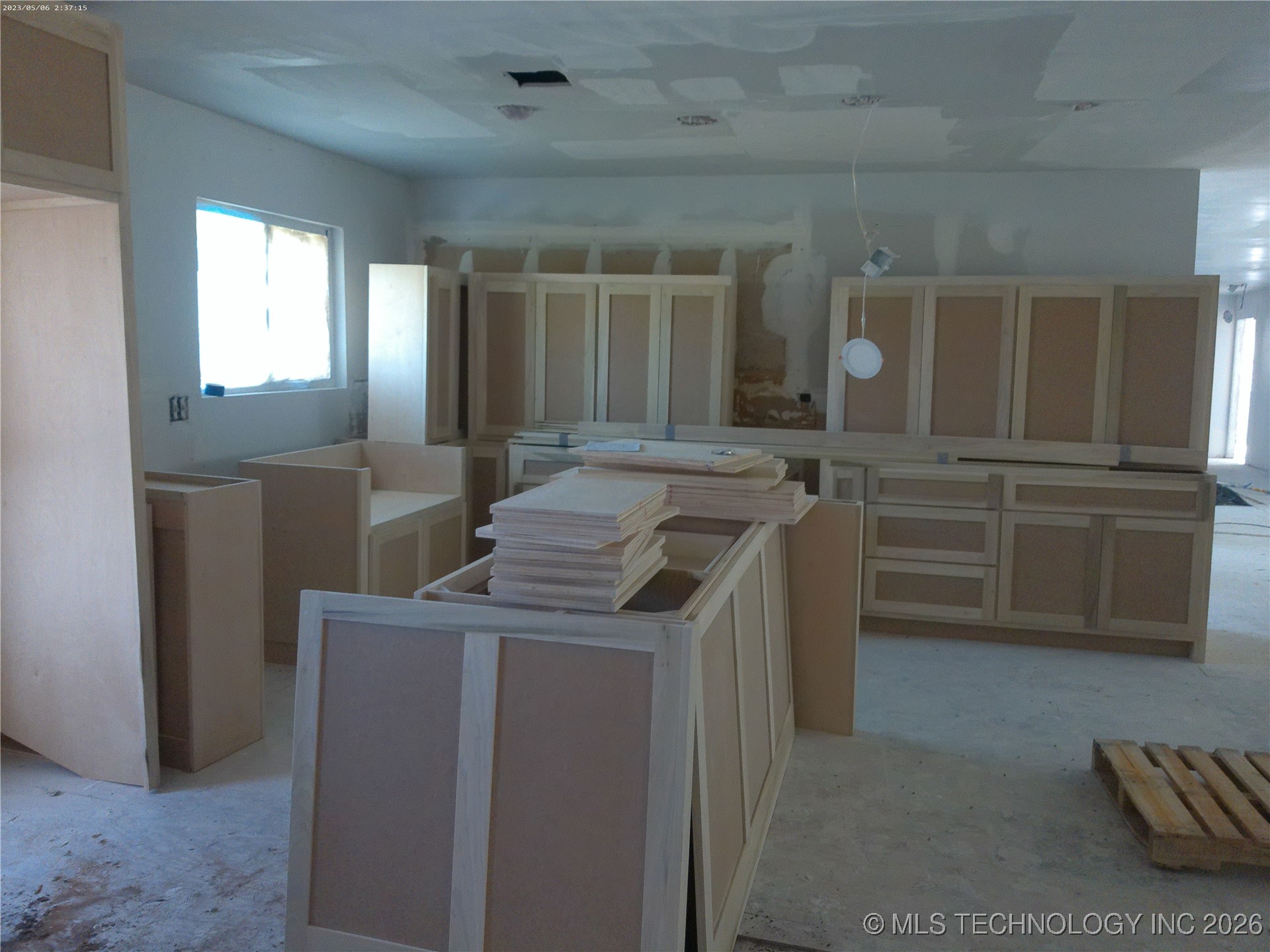 101 W G Street Property Photo 2