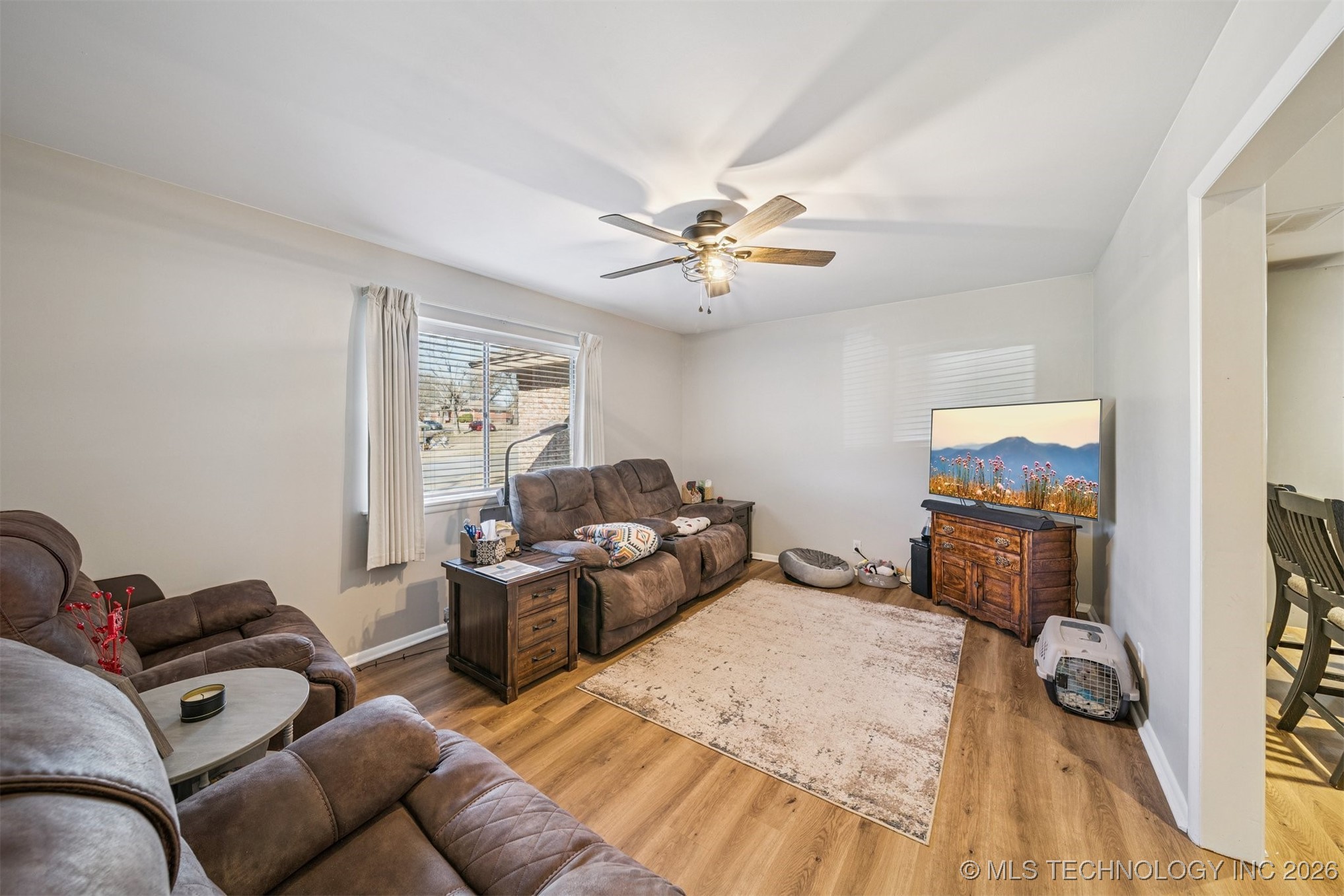 3111 S Saddle Rock Road Property Photo 6