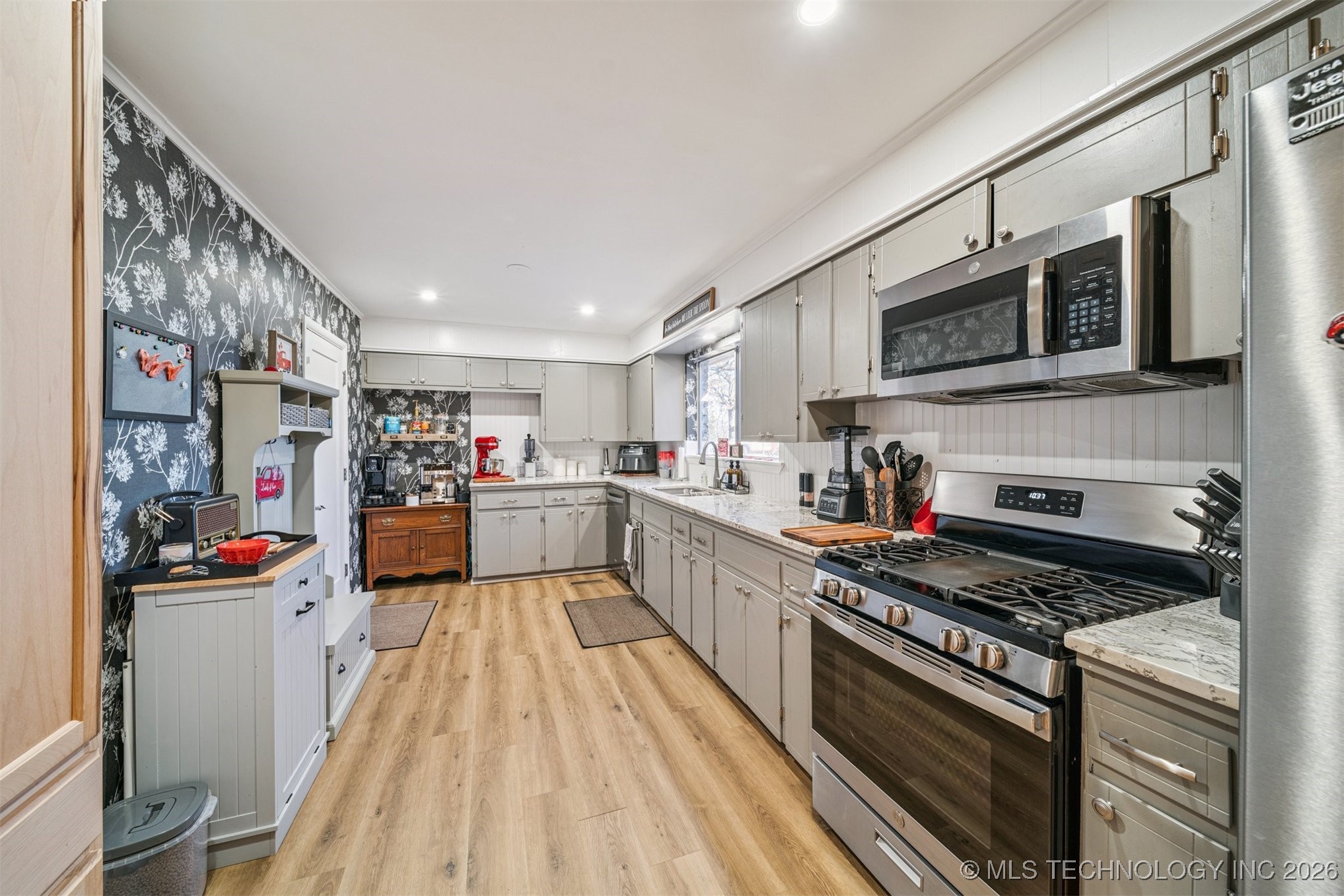 3111 S Saddle Rock Road Property Photo 11