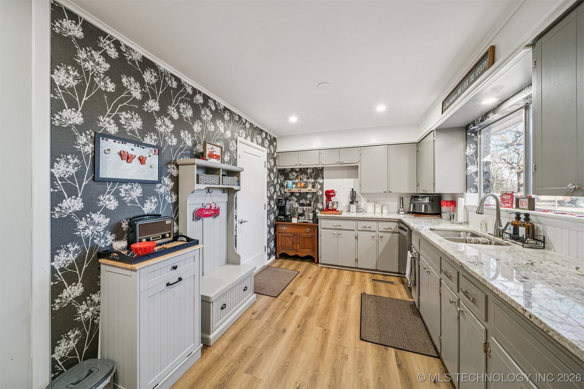 3111 S Saddle Rock Road Property Photo 12