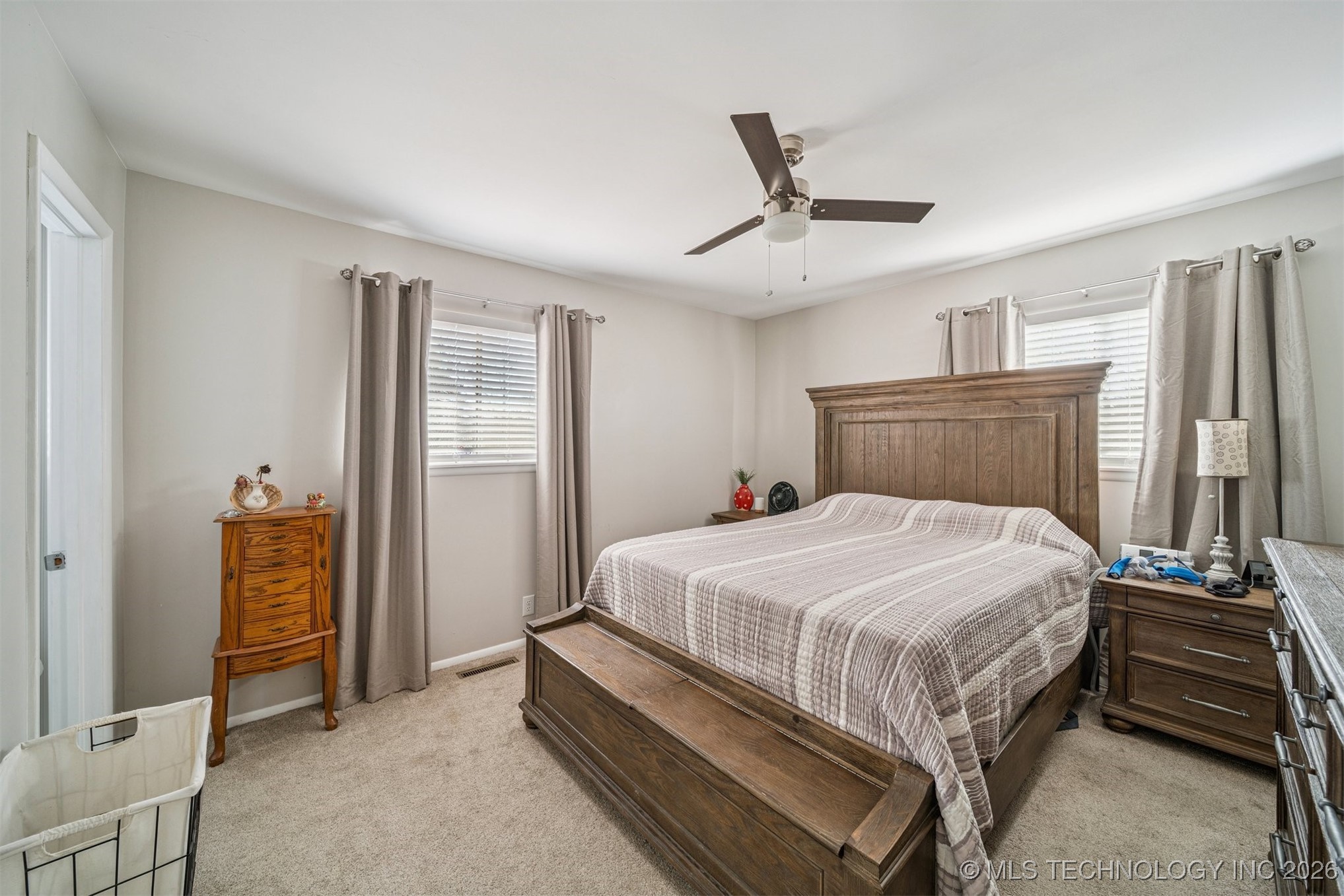 3111 S Saddle Rock Road Property Photo 14