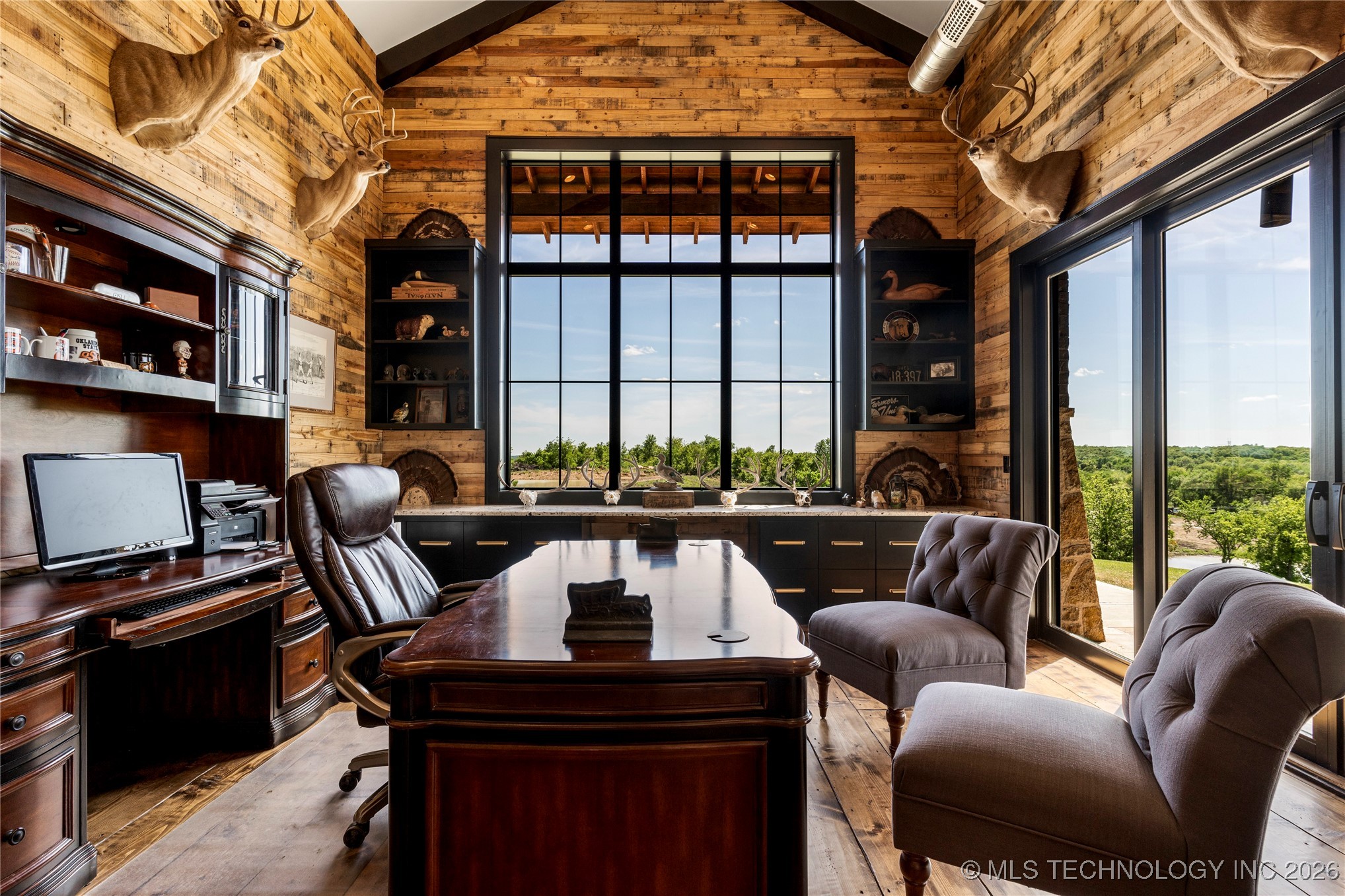 19001 W 41st Street Property Photo 38