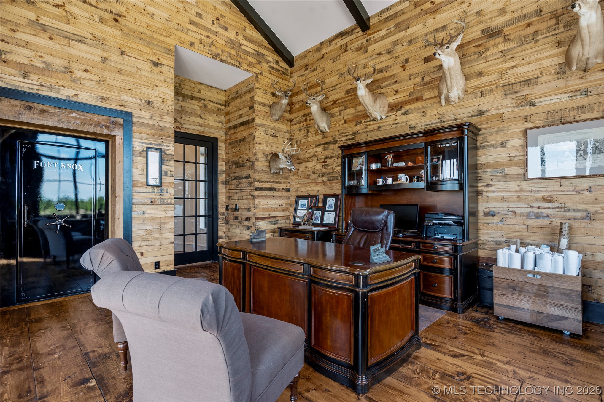 19001 W 41st Street Property Photo 40