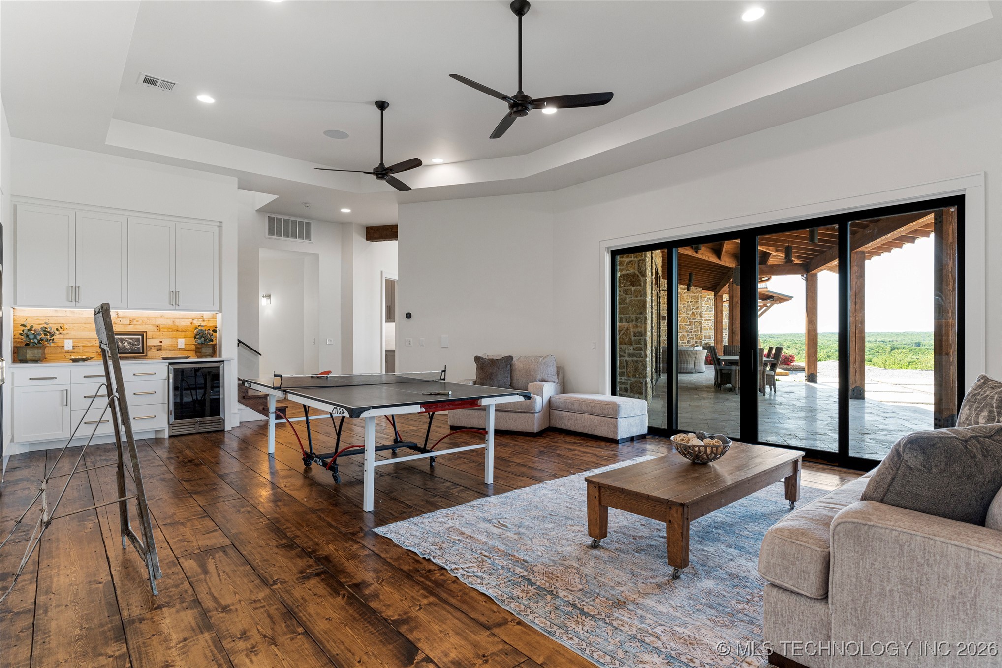 19001 W 41st Street Property Photo 41