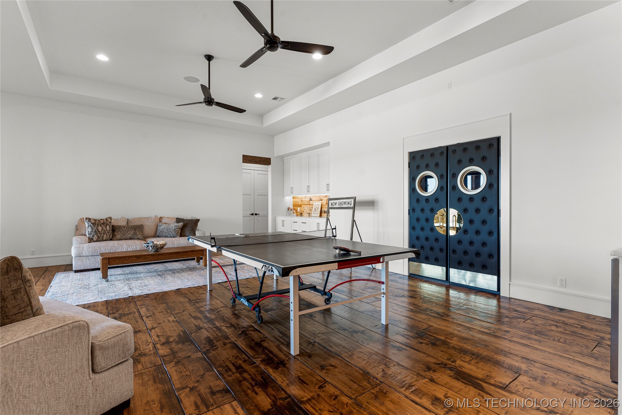 19001 W 41st Street Property Photo 42