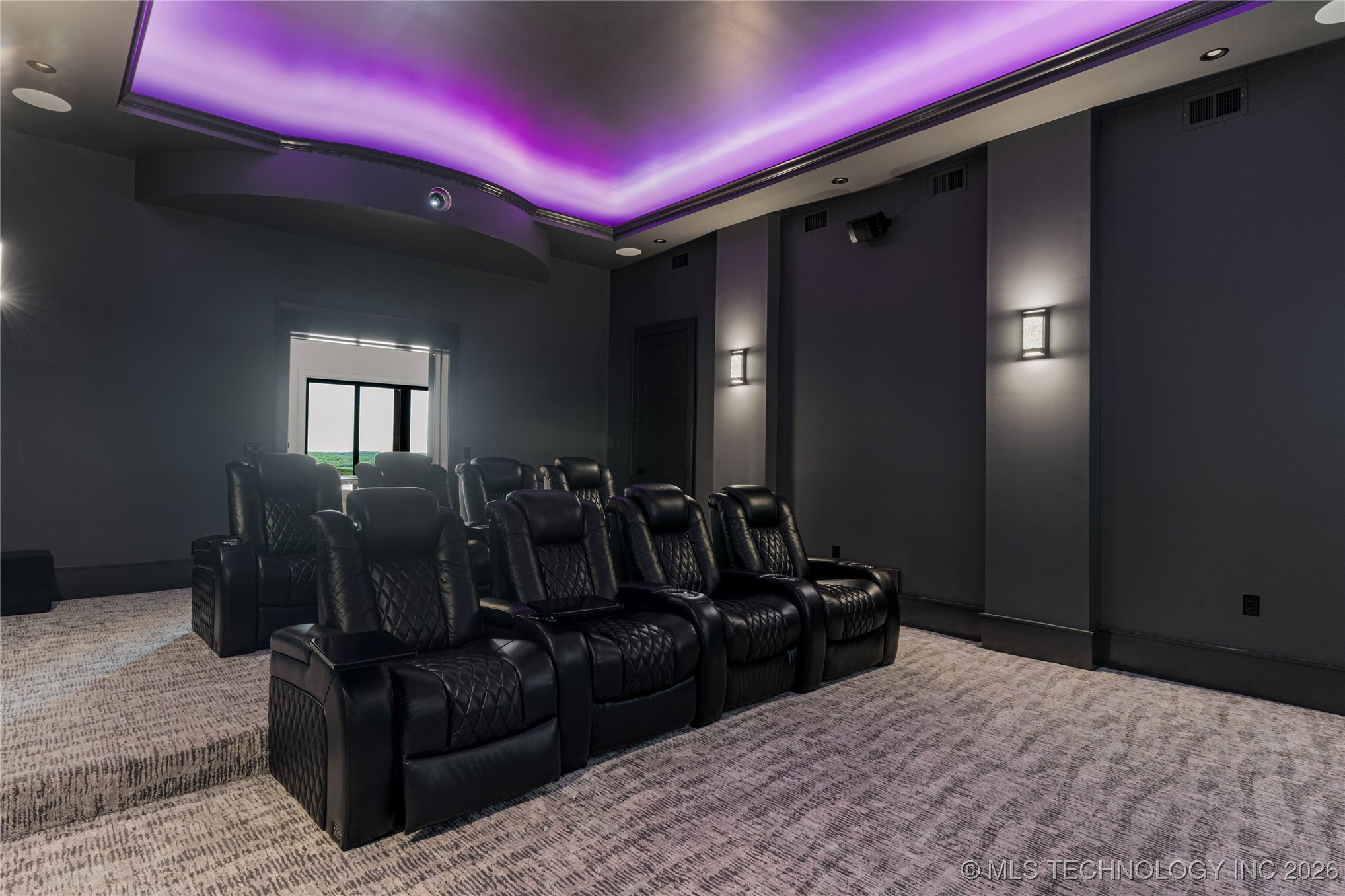 19001 W 41st Street Property Photo 43