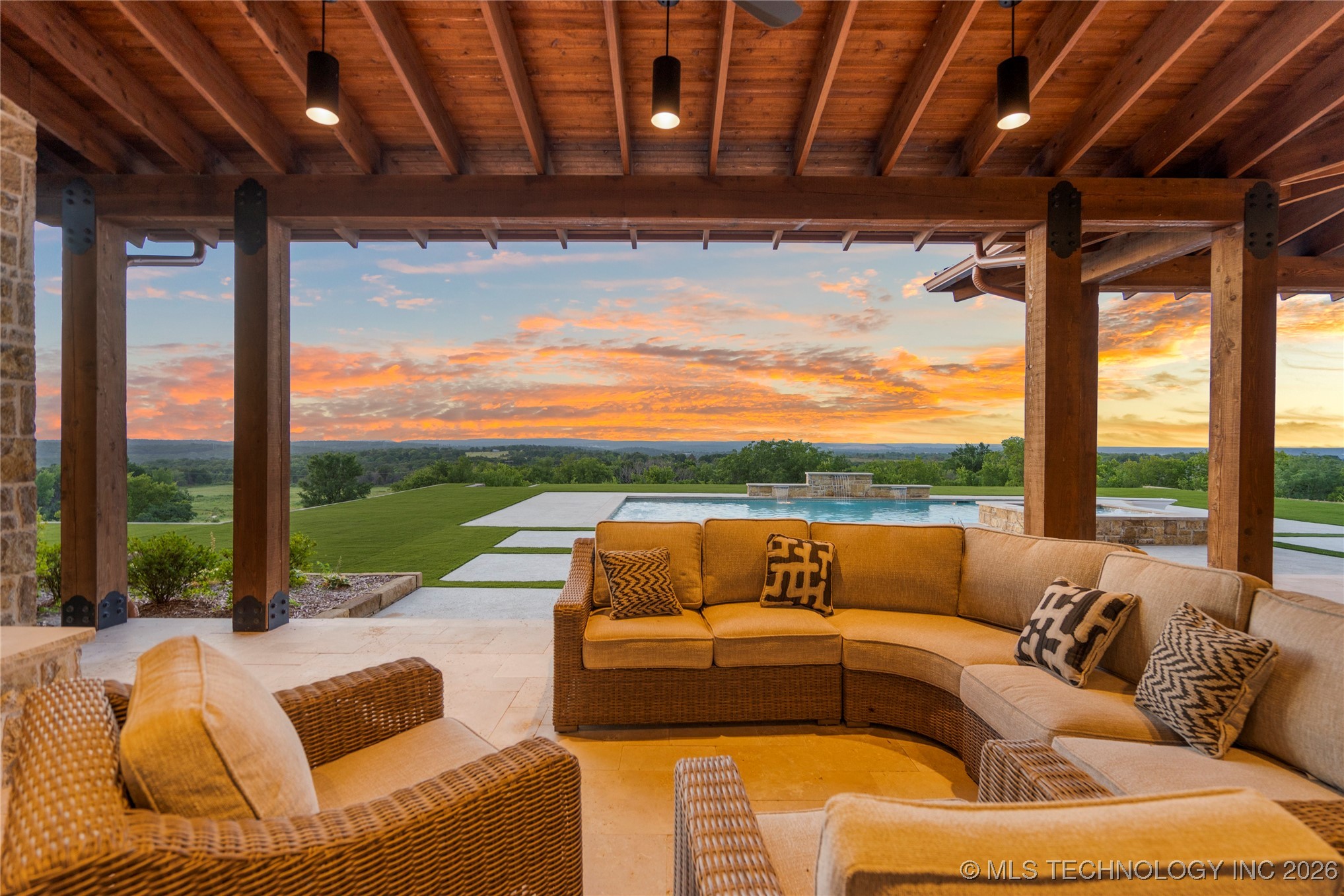 19001 W 41st Street Property Photo 56