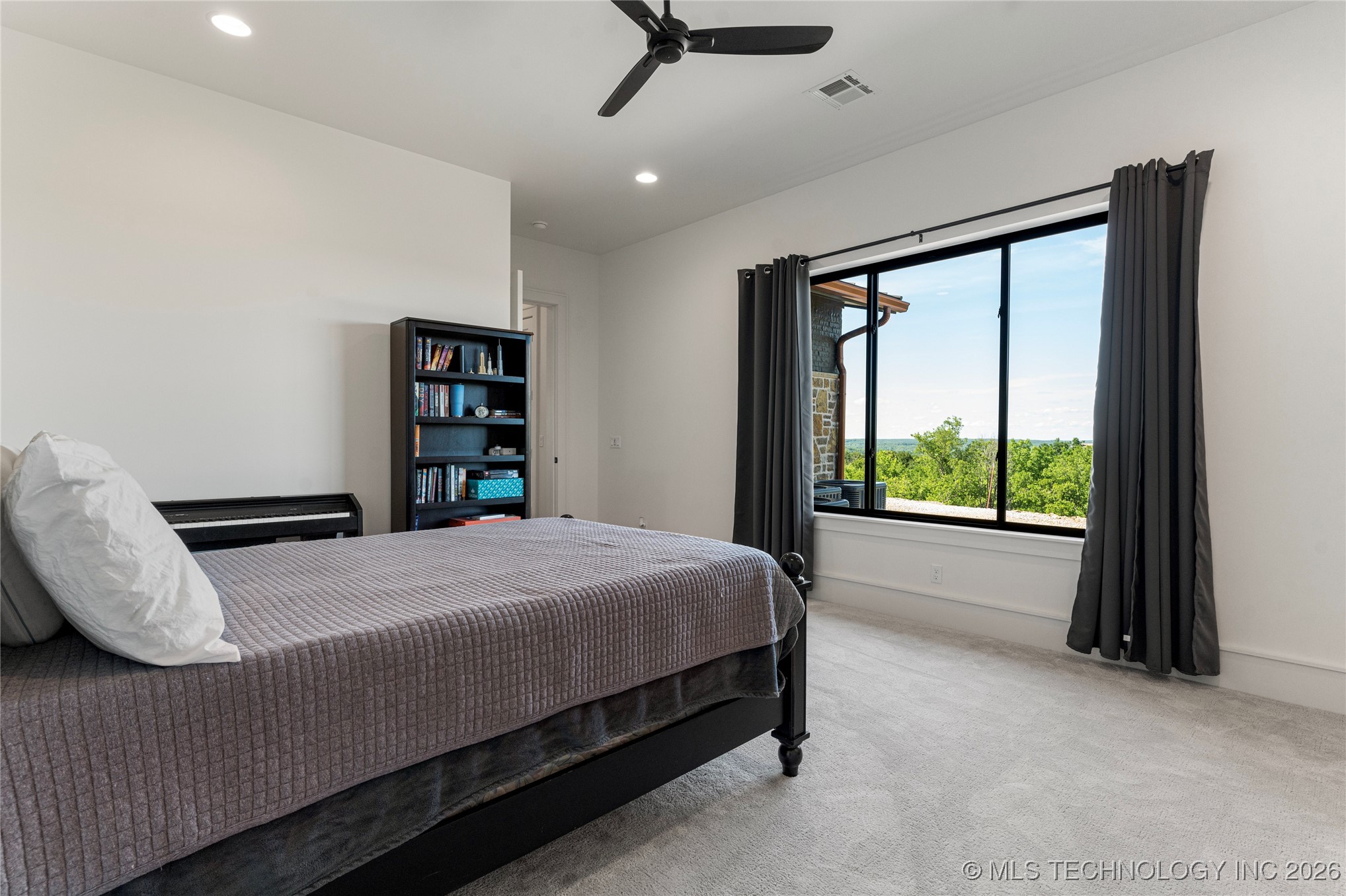 19001 W 41st Street Property Photo 66