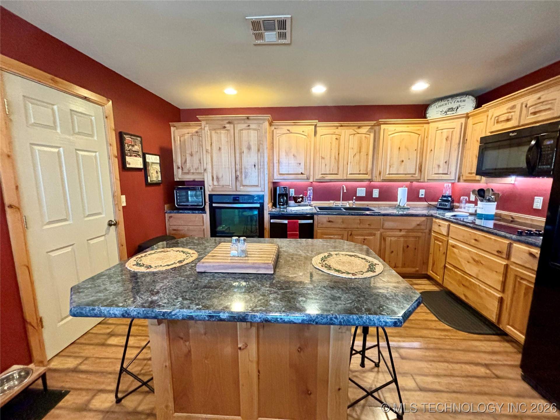 20012 Bald Hill Road Property Photo 12