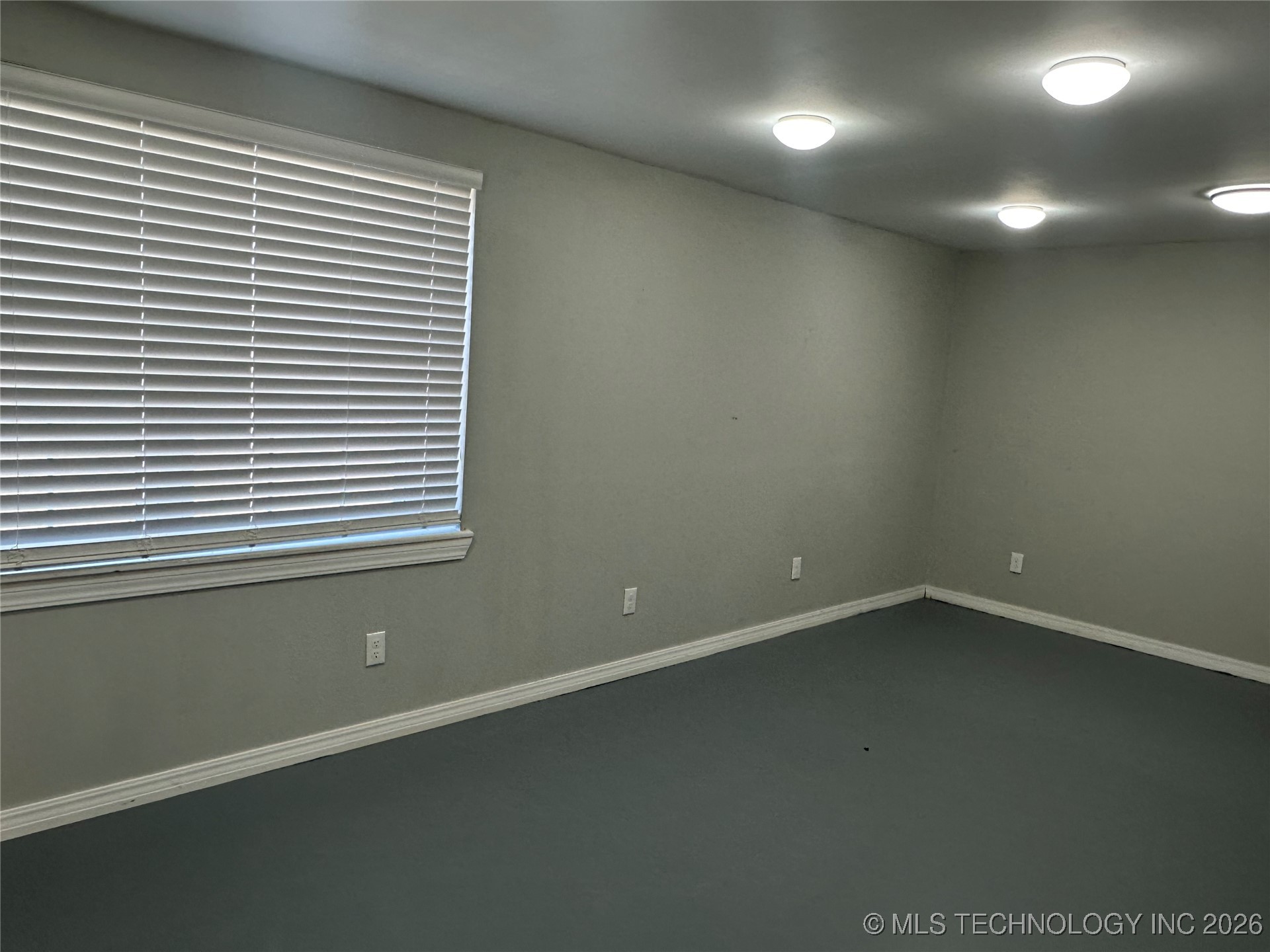 903 S Sioux Street Property Photo 12