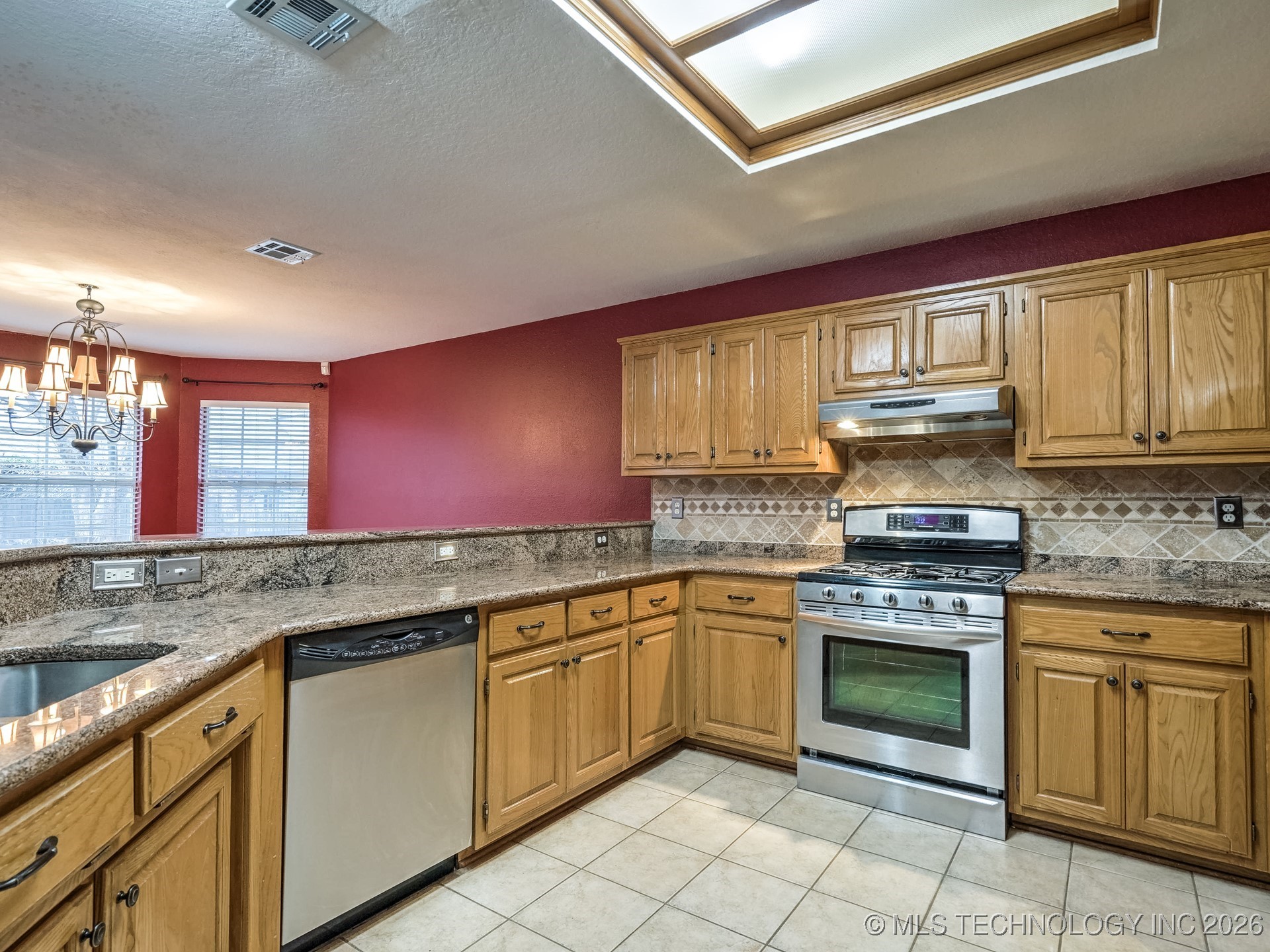 3813 W Galveston Street Property Photo 9