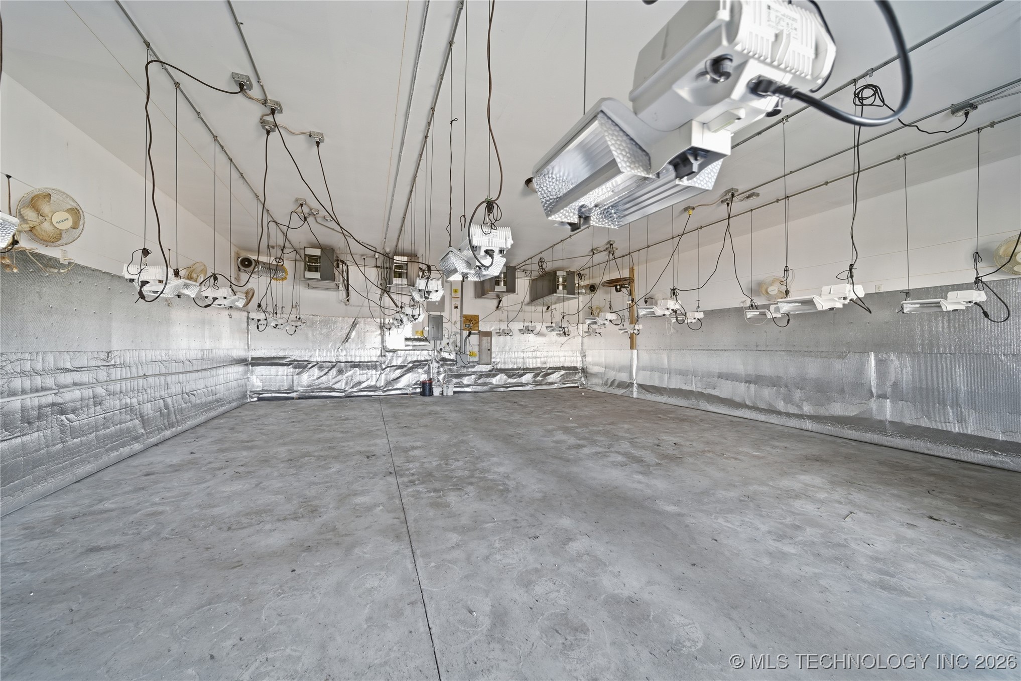 8468 Happy Camp Road Property Photo 12