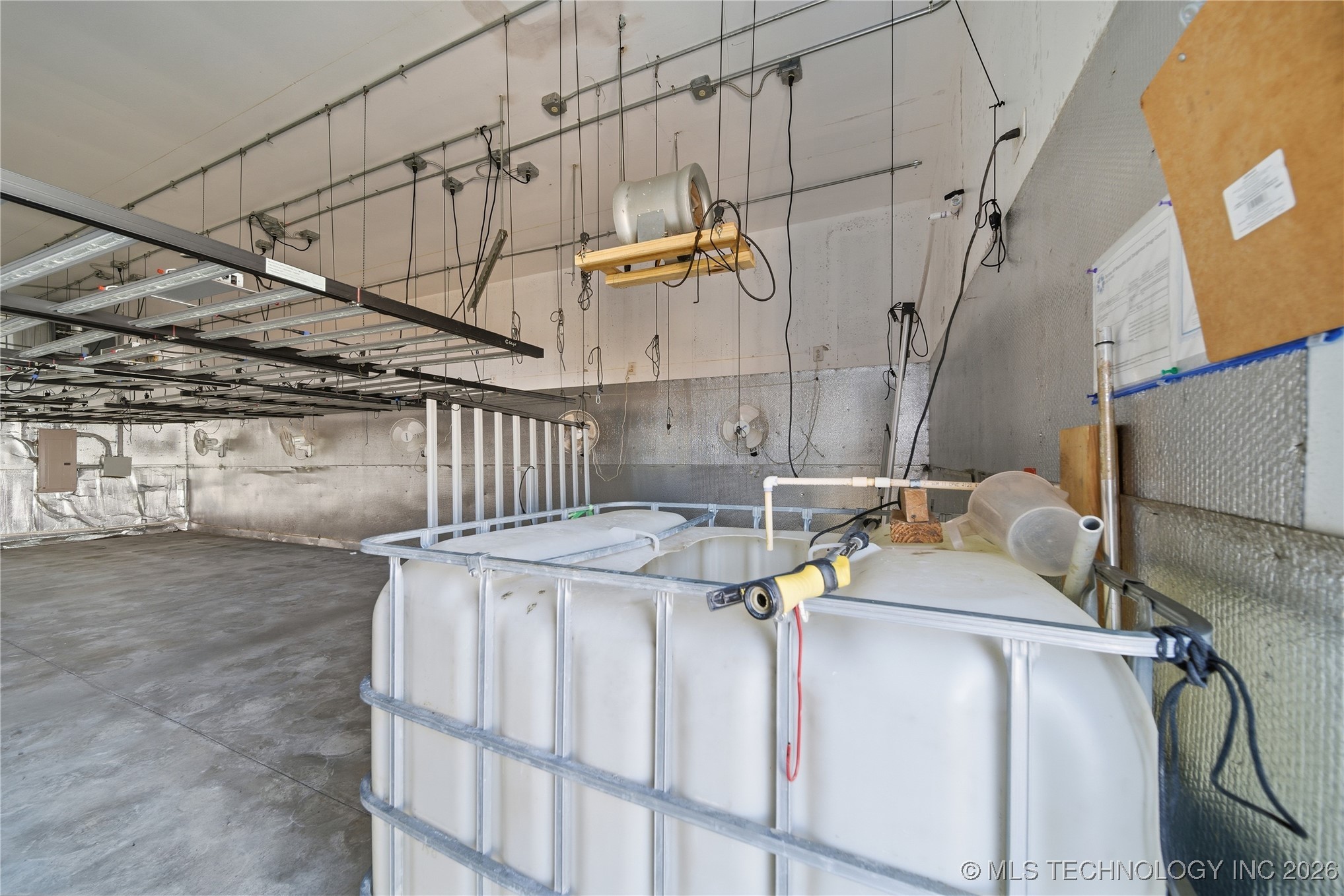 8468 Happy Camp Road Property Photo 18