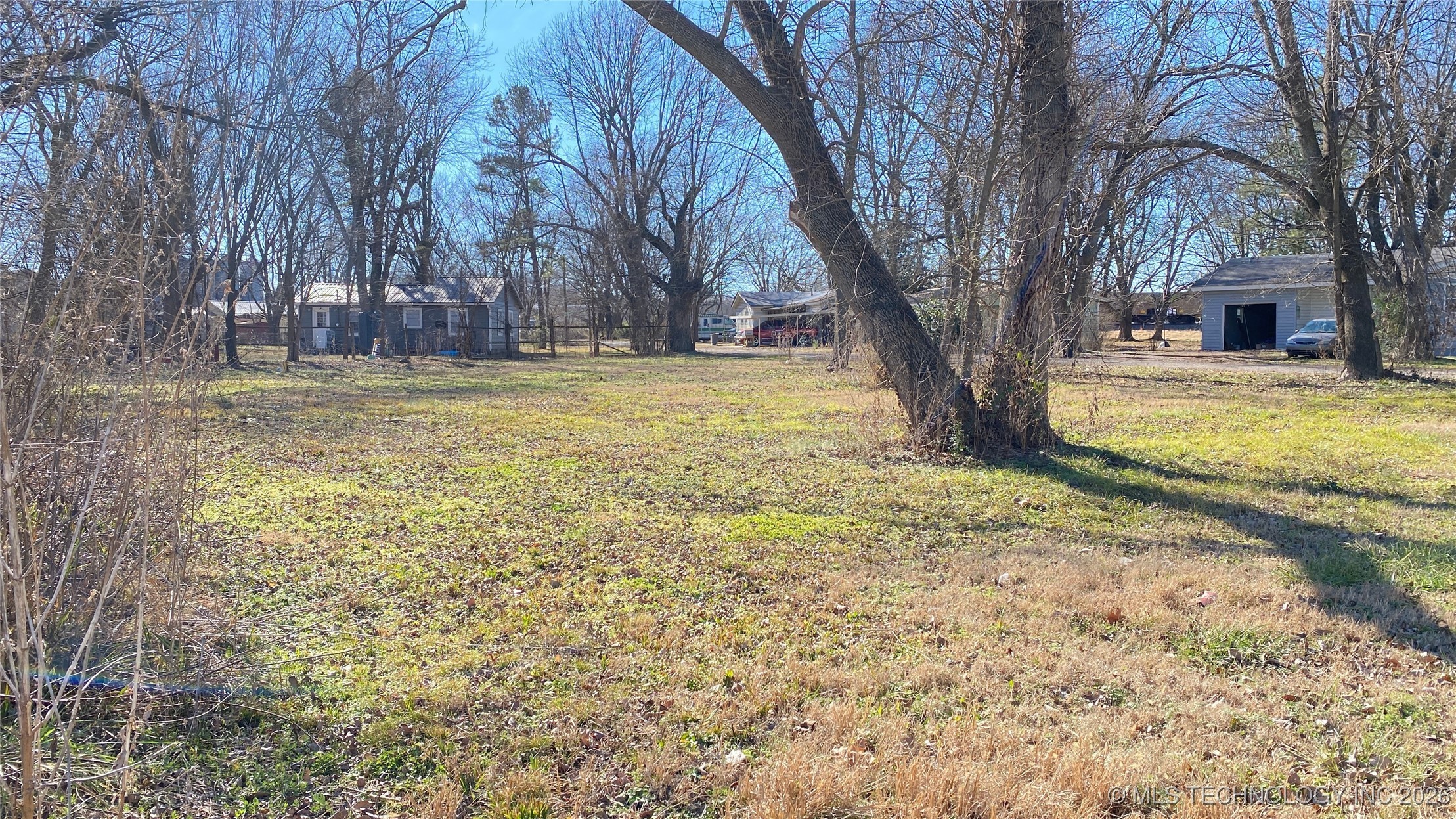 323 Shady Lane Property Photo 5