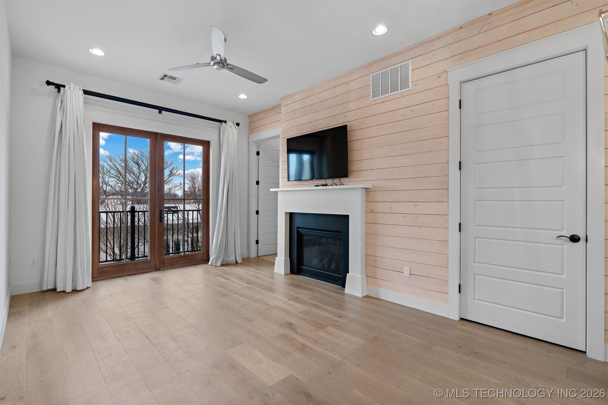 29 Water Street 5 Property Photo 9