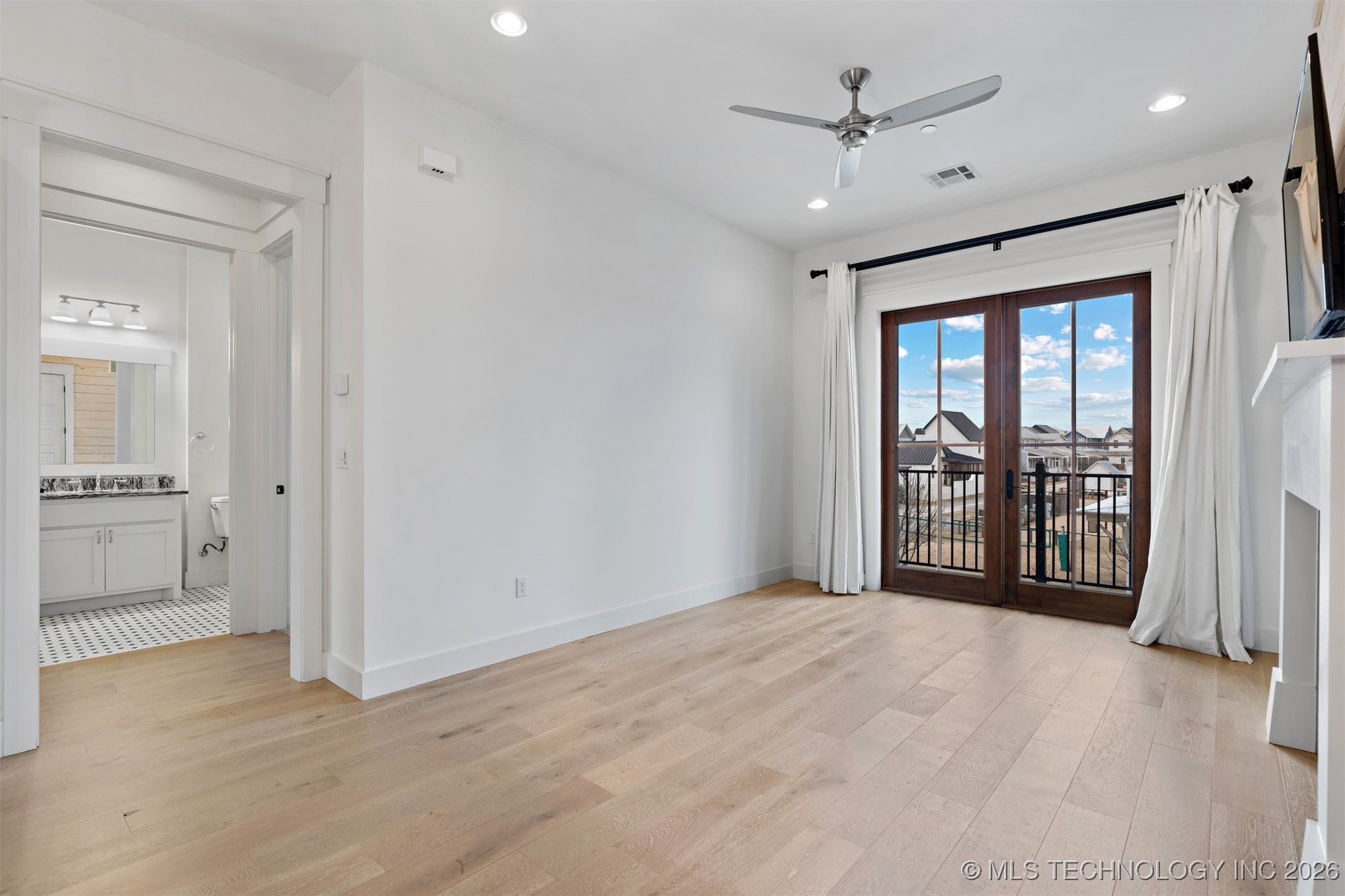 29 Water Street 5 Property Photo 10