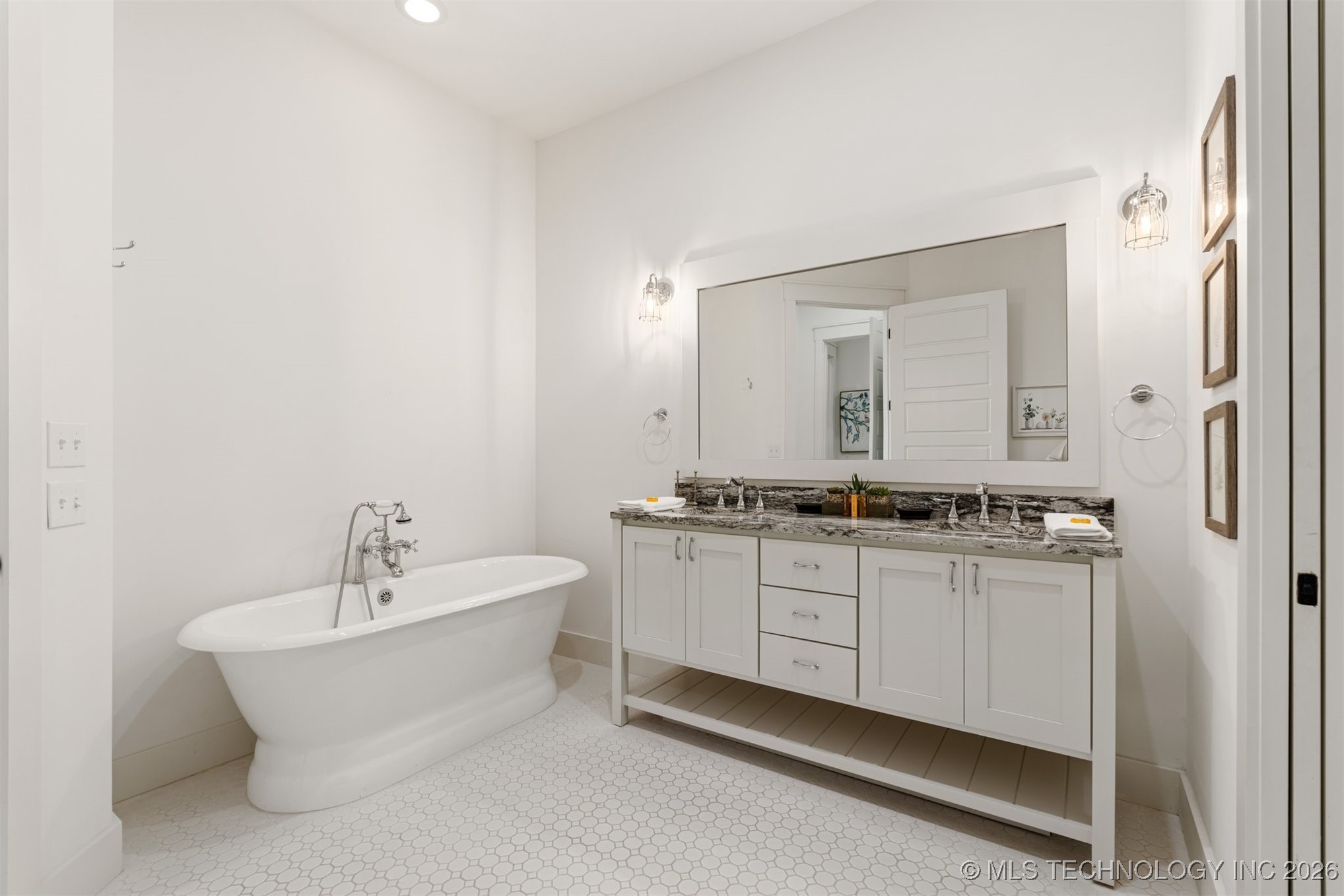 29 Water Street 6 Property Photo 23