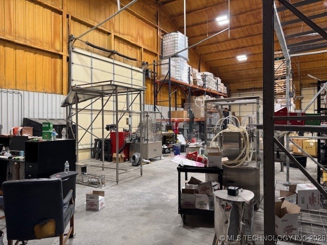 538 Case Property Photo 8