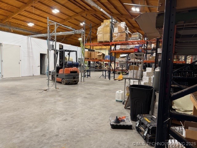 538 Case Property Photo 25