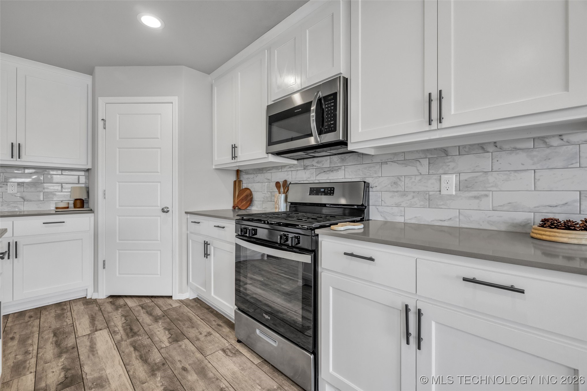 2008 E Union Street Property Photo 10