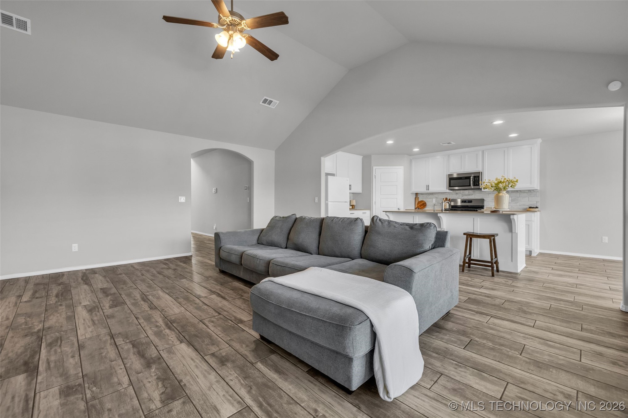 2008 E Union Street Property Photo 21