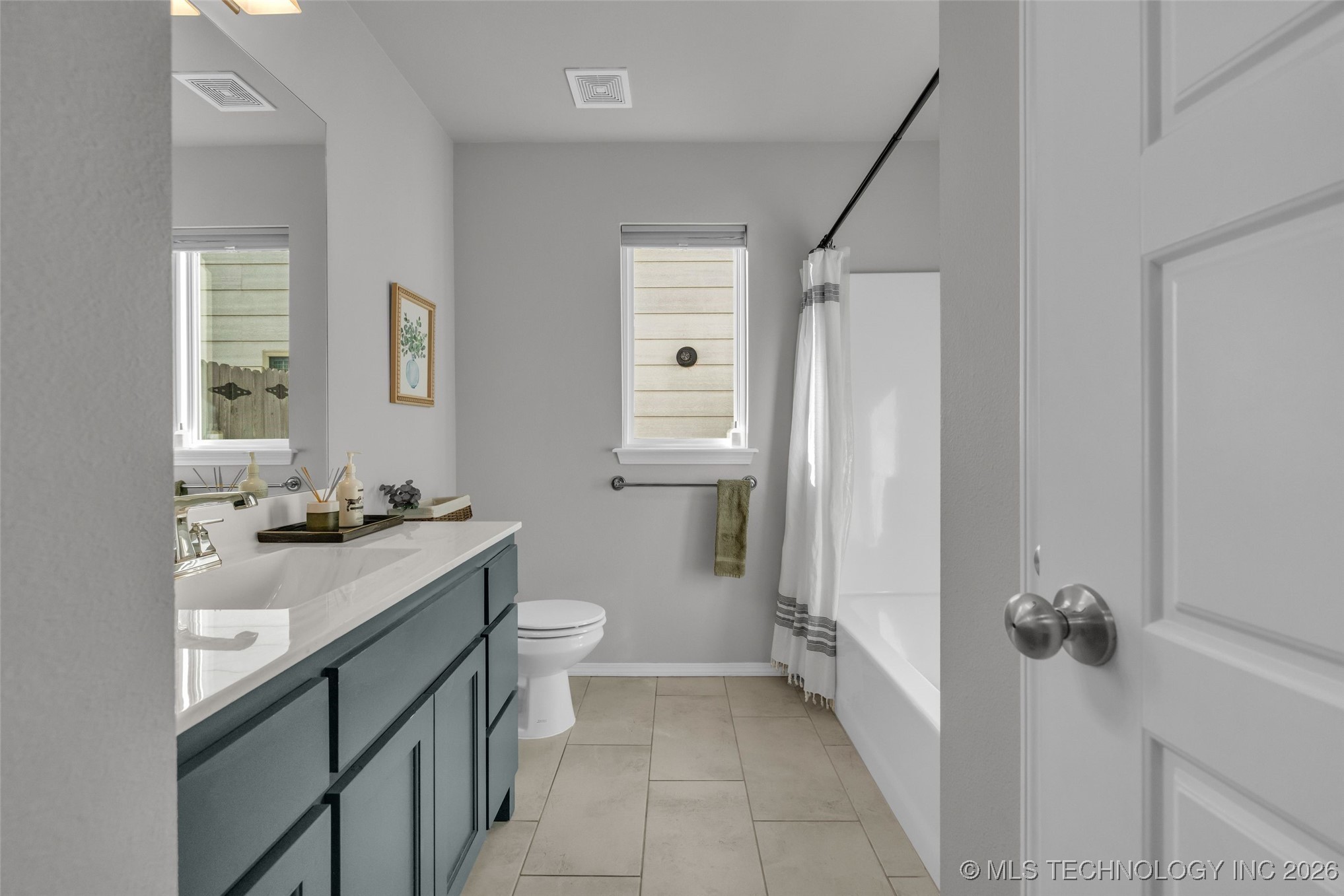 2008 E Union Street Property Photo 25