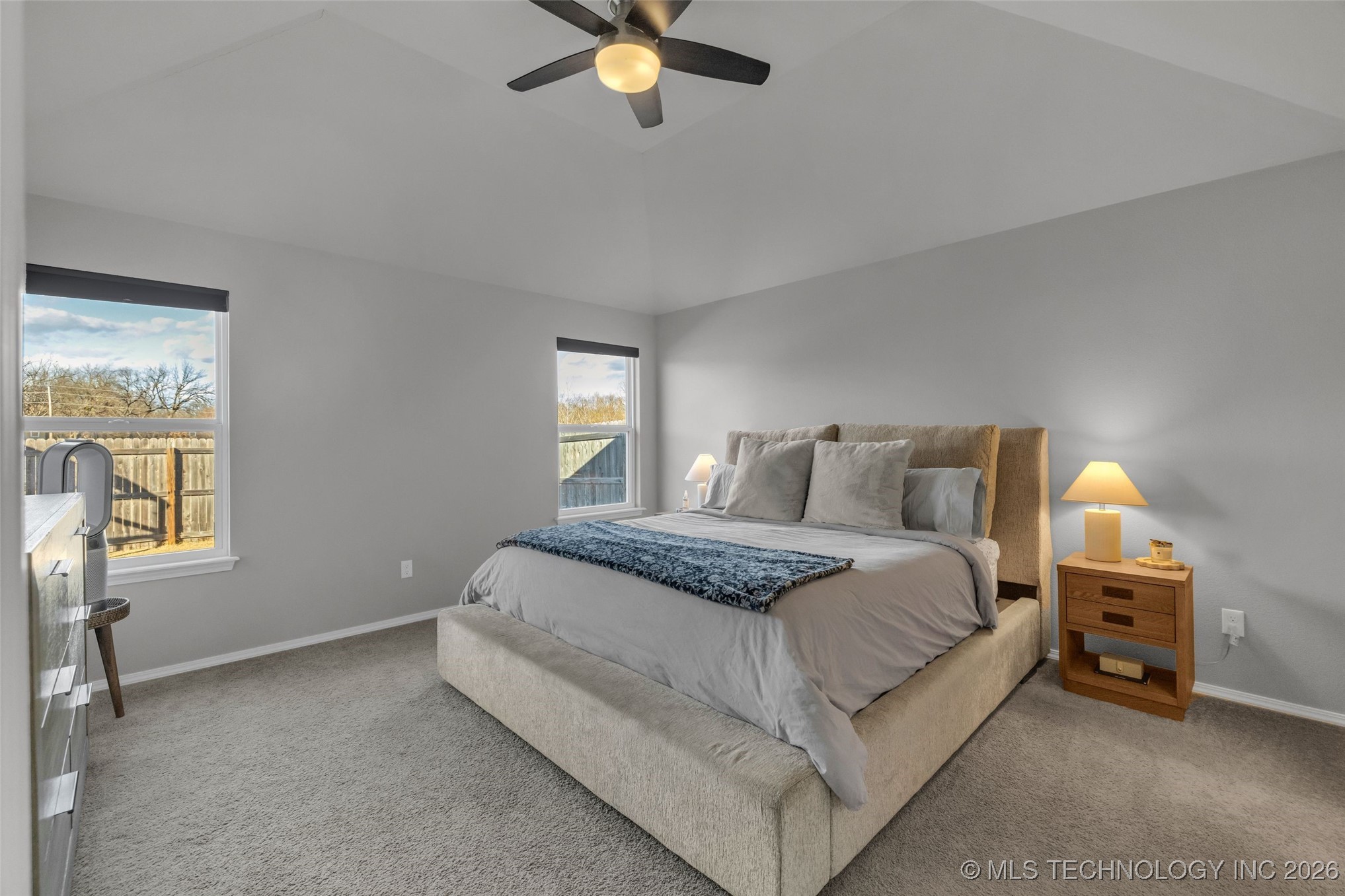 2008 E Union Street Property Photo 36