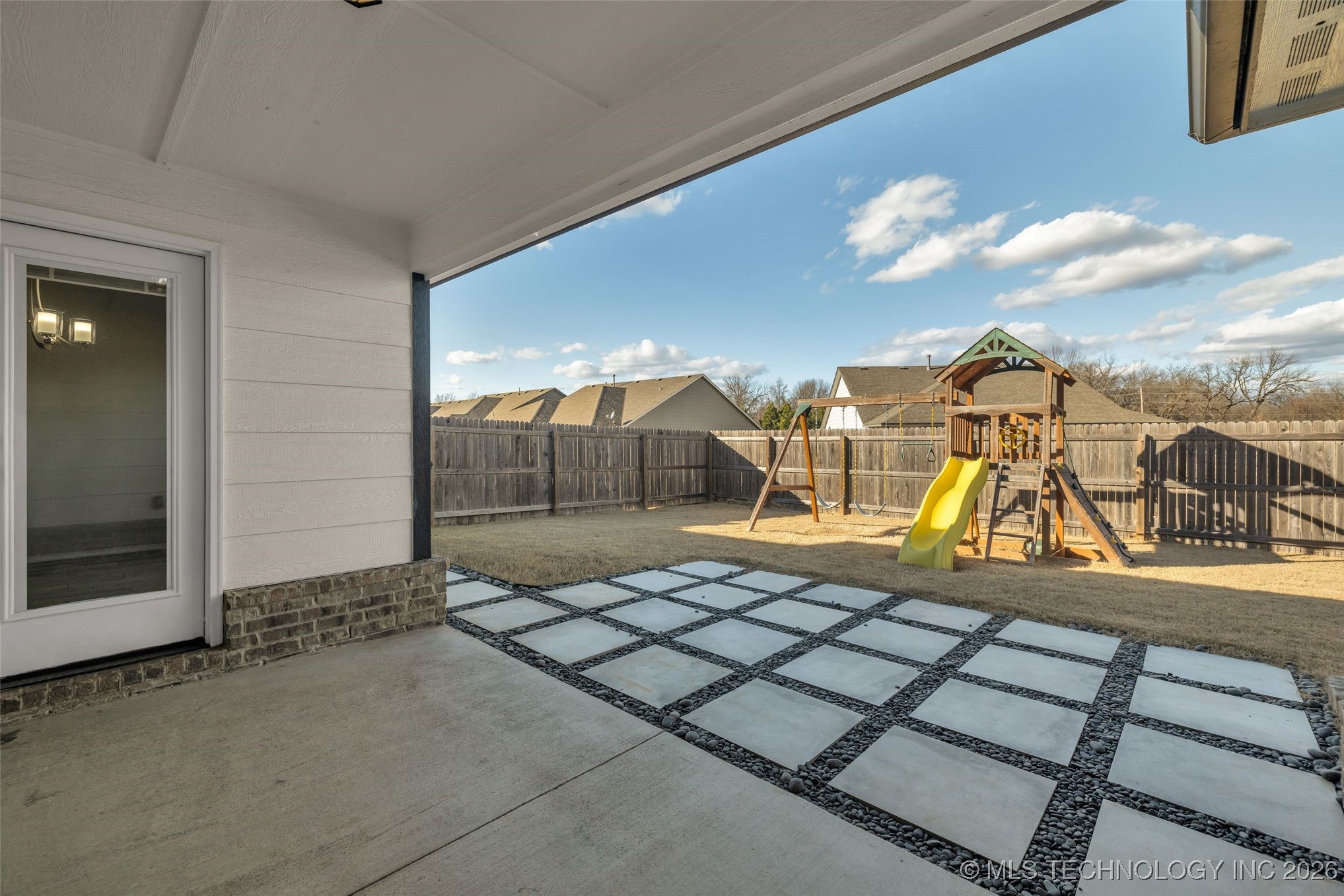 2008 E Union Street Property Photo 49