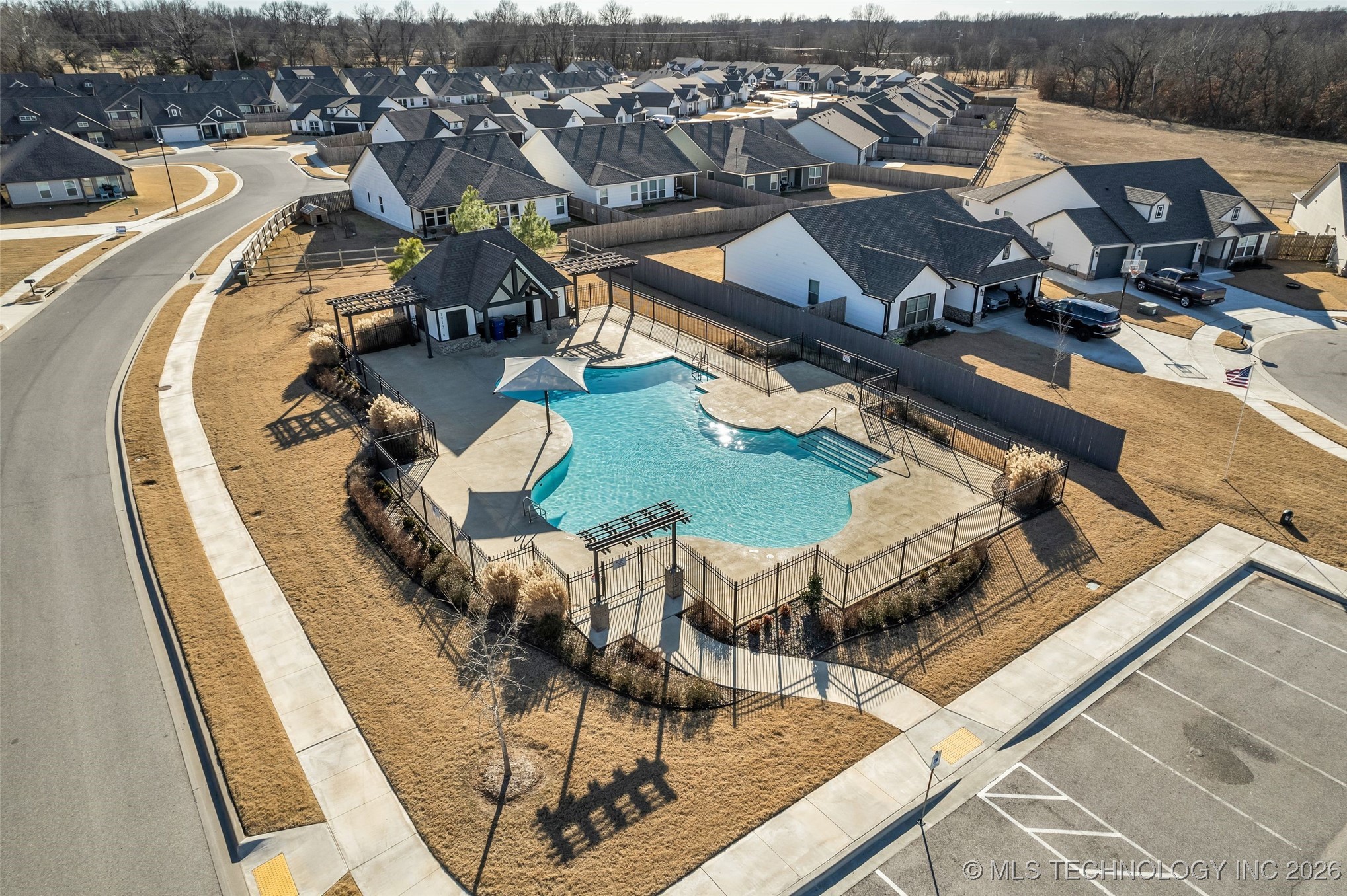 2008 E Union Street Property Photo 51