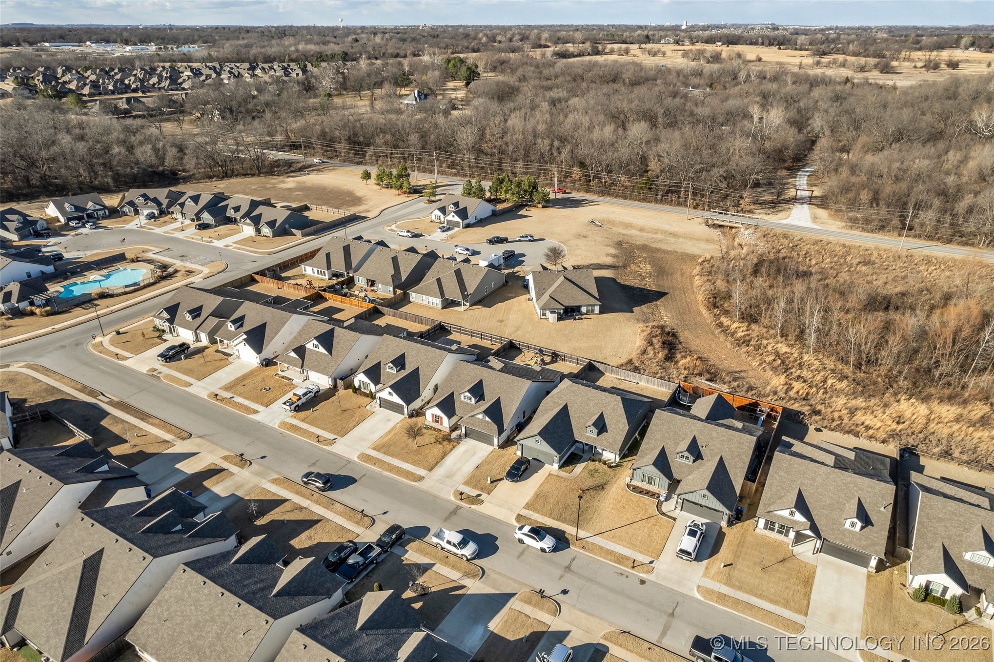 2008 E Union Street Property Photo 54
