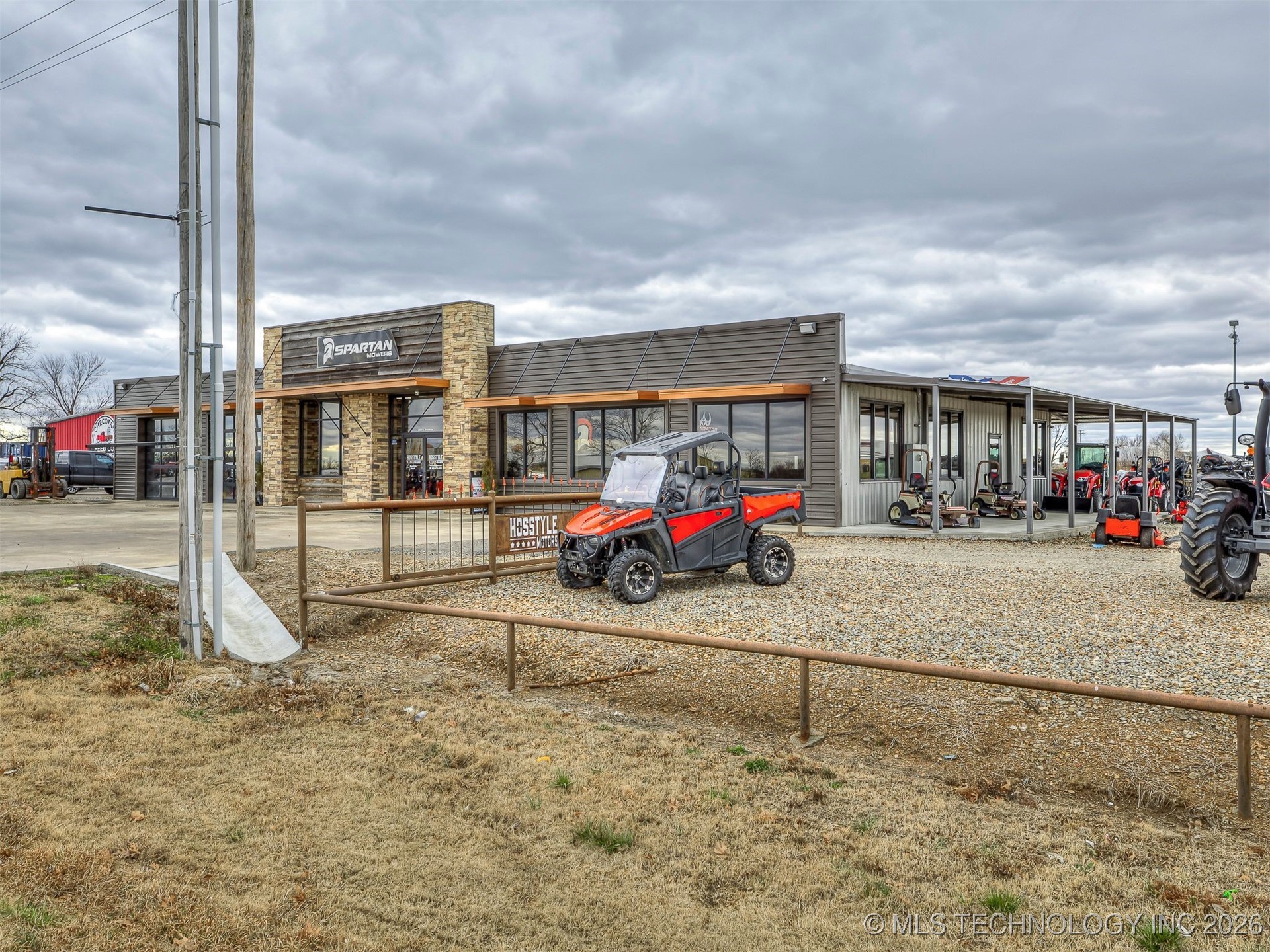 2238 N Broadway Property Photo 4