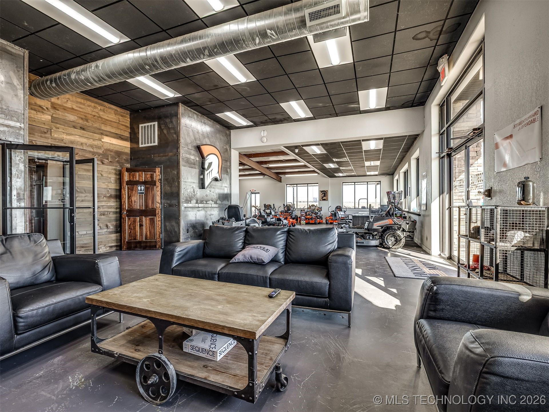 2238 N Broadway Property Photo 11