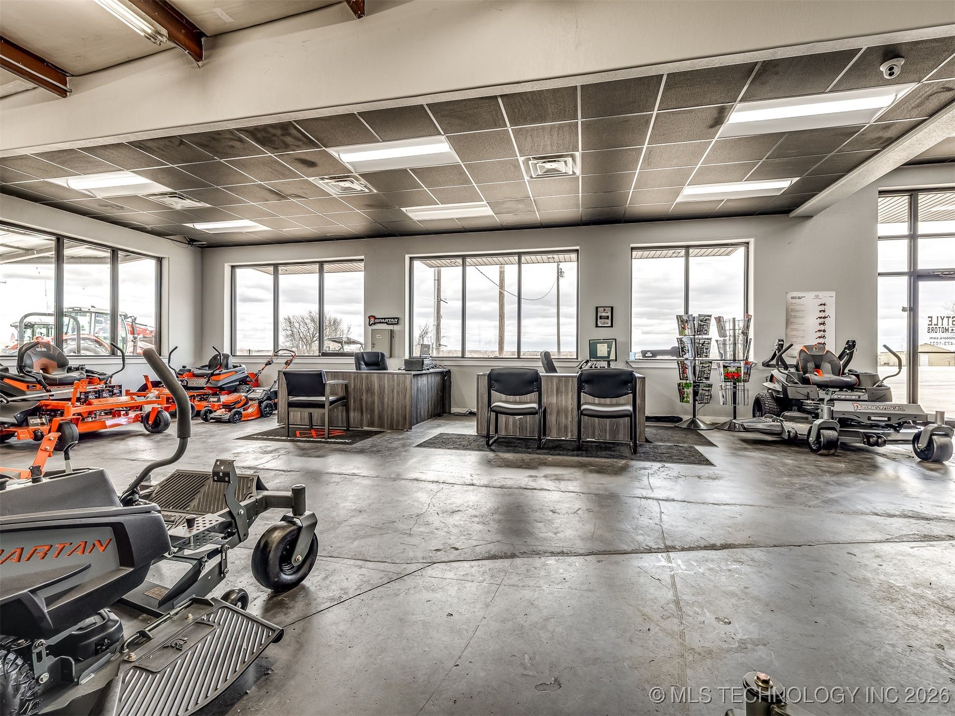 2238 N Broadway Property Photo 16